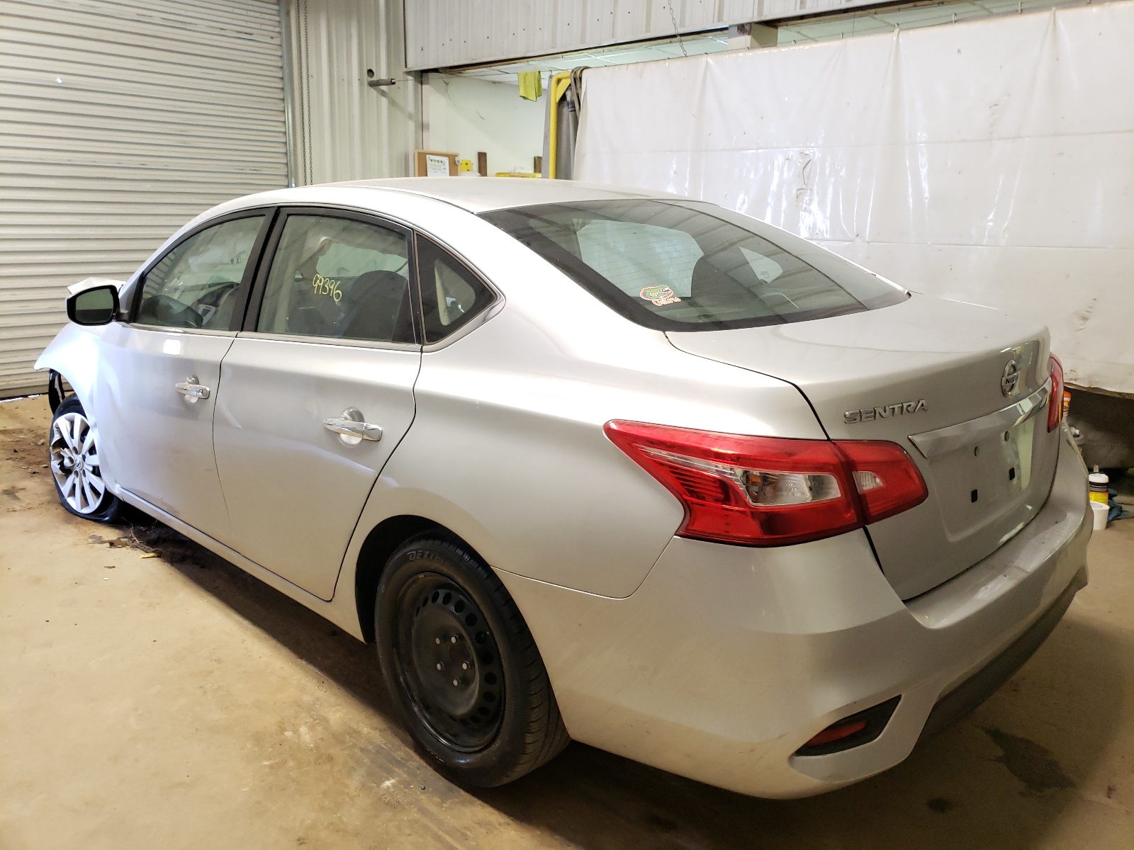 Photo 3 from auction – 2016 NISSAN SENTRA S with VIN 3N1AB7AP1GY247341