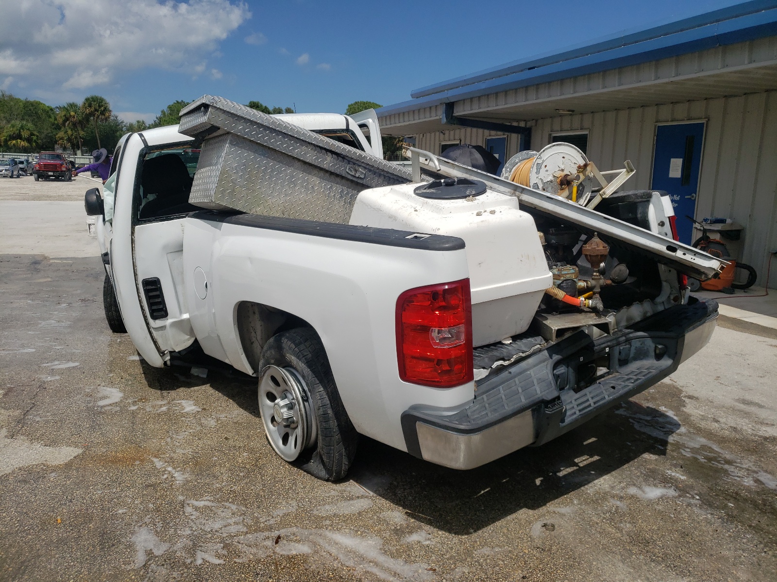 Photo 3 from auction – 2013 CHEVROLET SILVERADO with VIN 1GCNCPEXXDZ237012