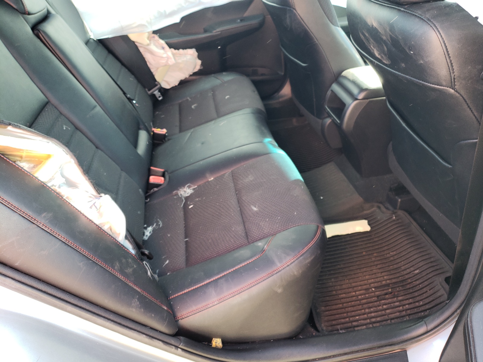 Photo 6 from auction – 2017 TOYOTA CAMRY LE with VIN 4T1BF1FK8HU322407