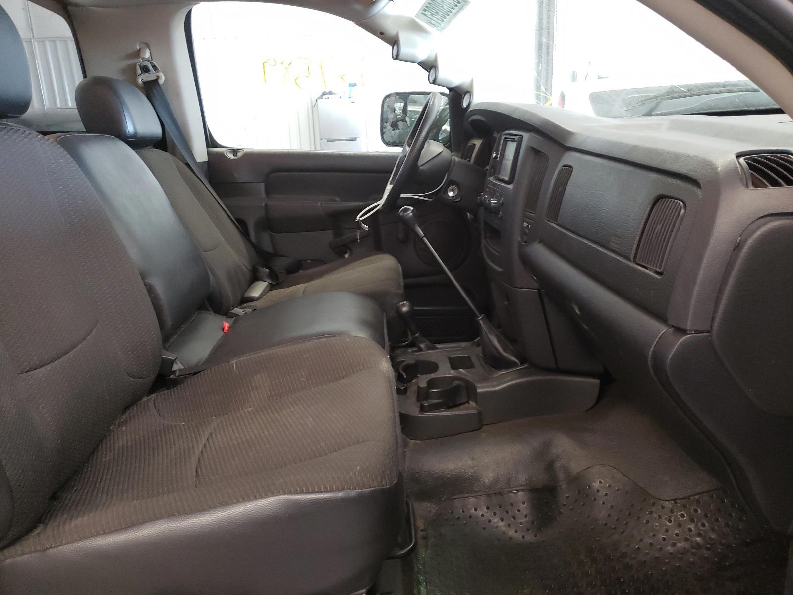 Photo 5 from auction – 2003 DODGE RAM 2500 S with VIN 3D7KU26C43G746581