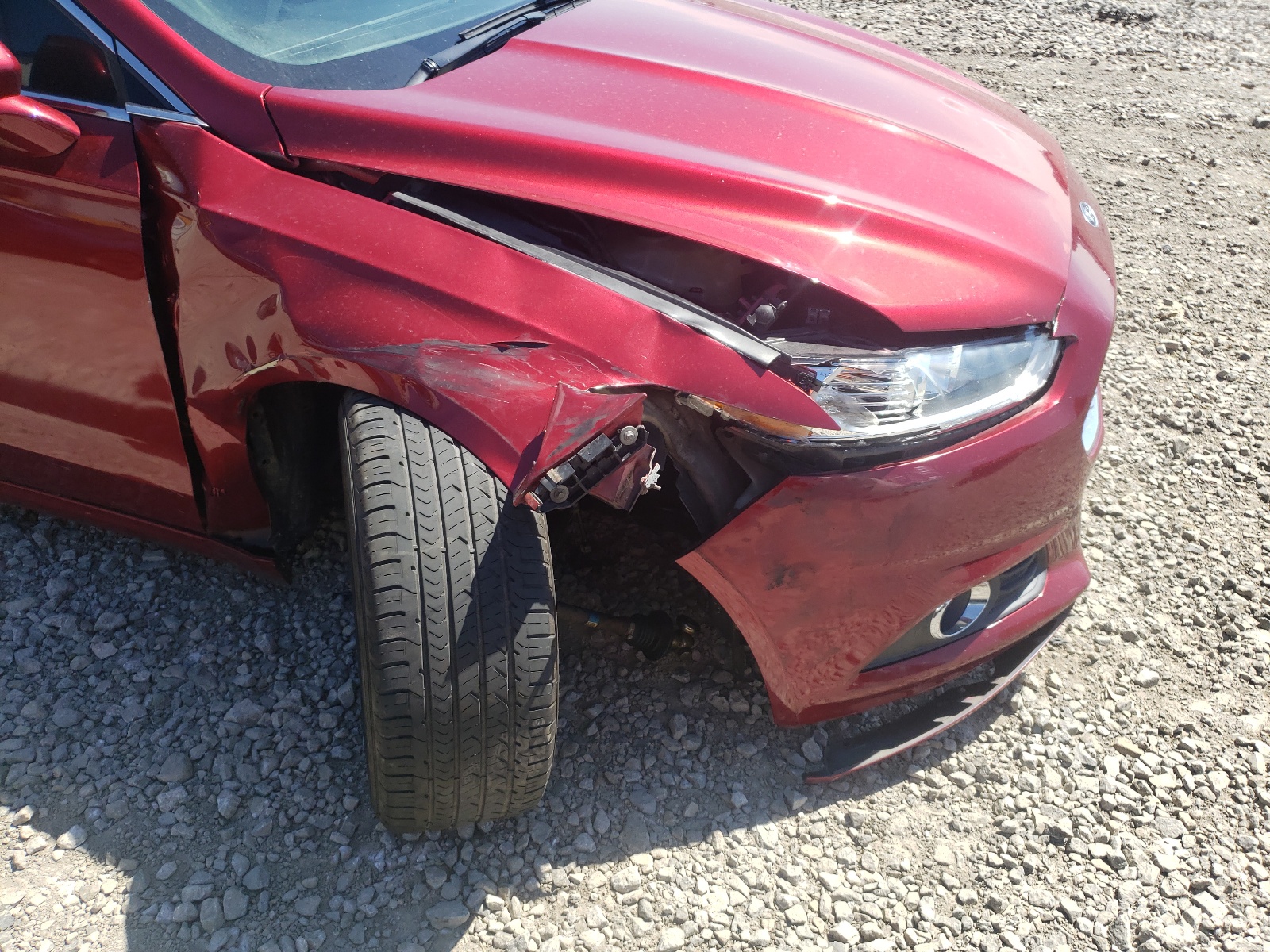 Photo 9 from auction – 2014 FORD FUSION SE with VIN 3FA6P0HD4ER134911
