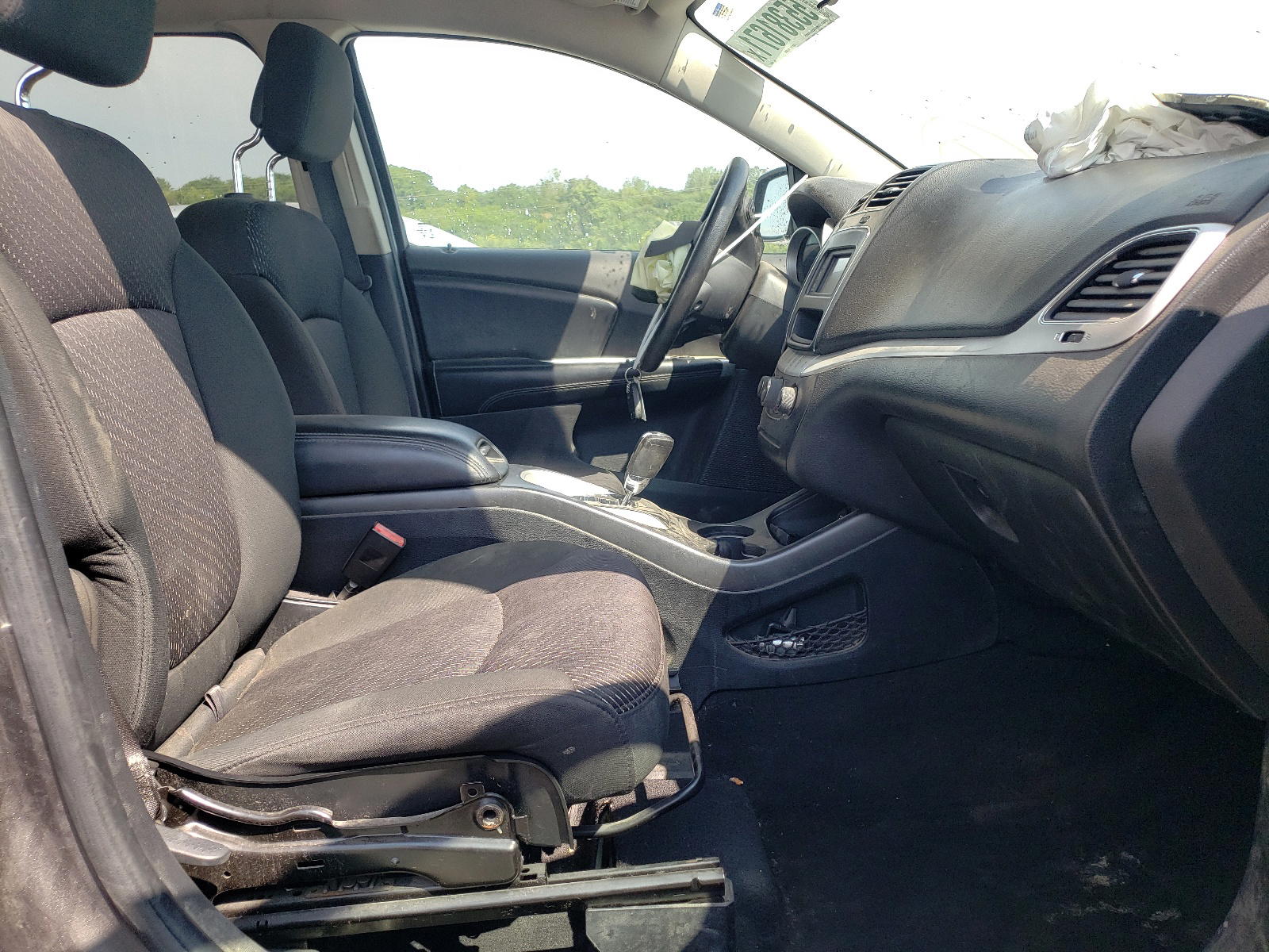 Photo 5 from auction – 2018 DODGE JOURNEY SE with VIN 3C4PDCAB3JT208947