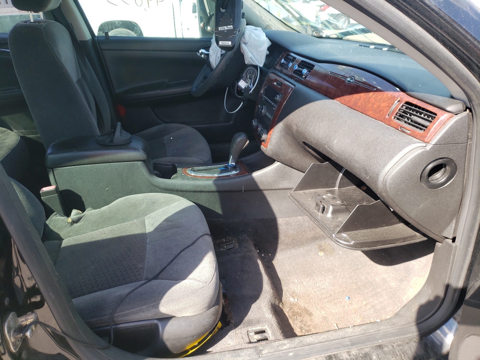 Photo 5 from auction – 2008 CHEVROLET IMPALA LS with VIN 2G1WB58K581265383