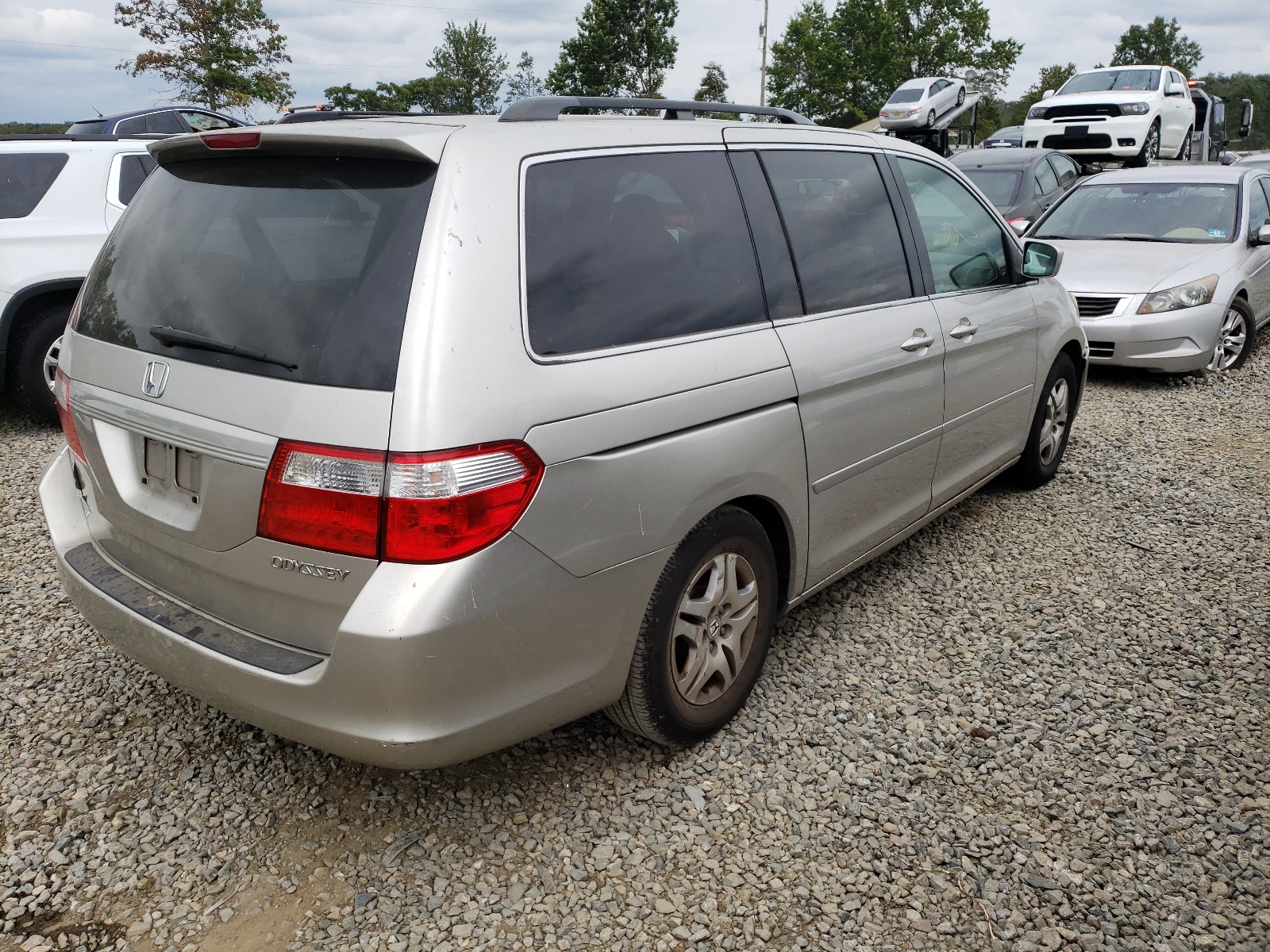 Photo 4 from auction – 2005 HONDA ODYSSEY EX with VIN 5FNRL38665B414255