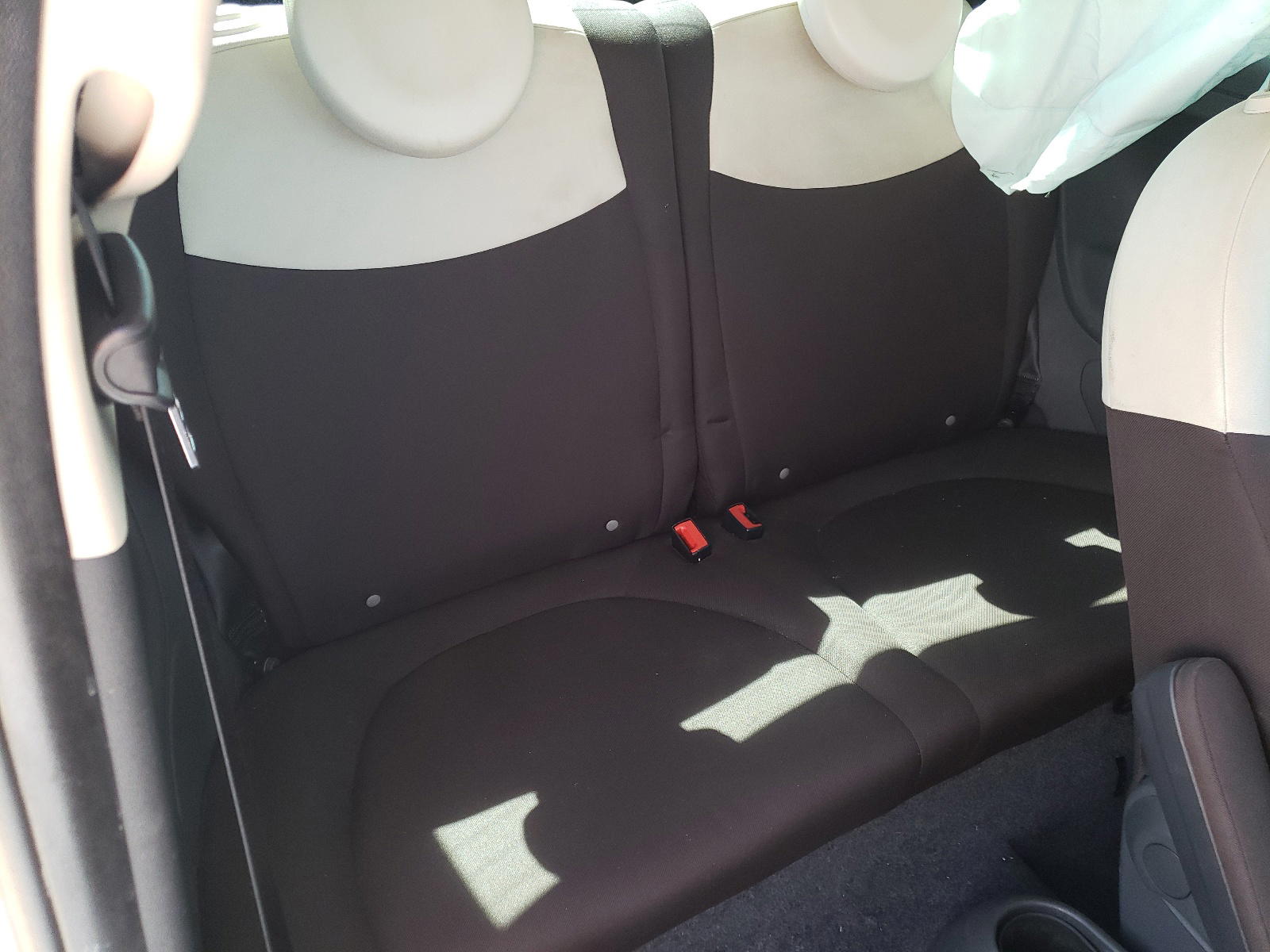 Photo 6 from auction – 2015 FIAT 500 POP with VIN 3C3CFFAR8FT537047