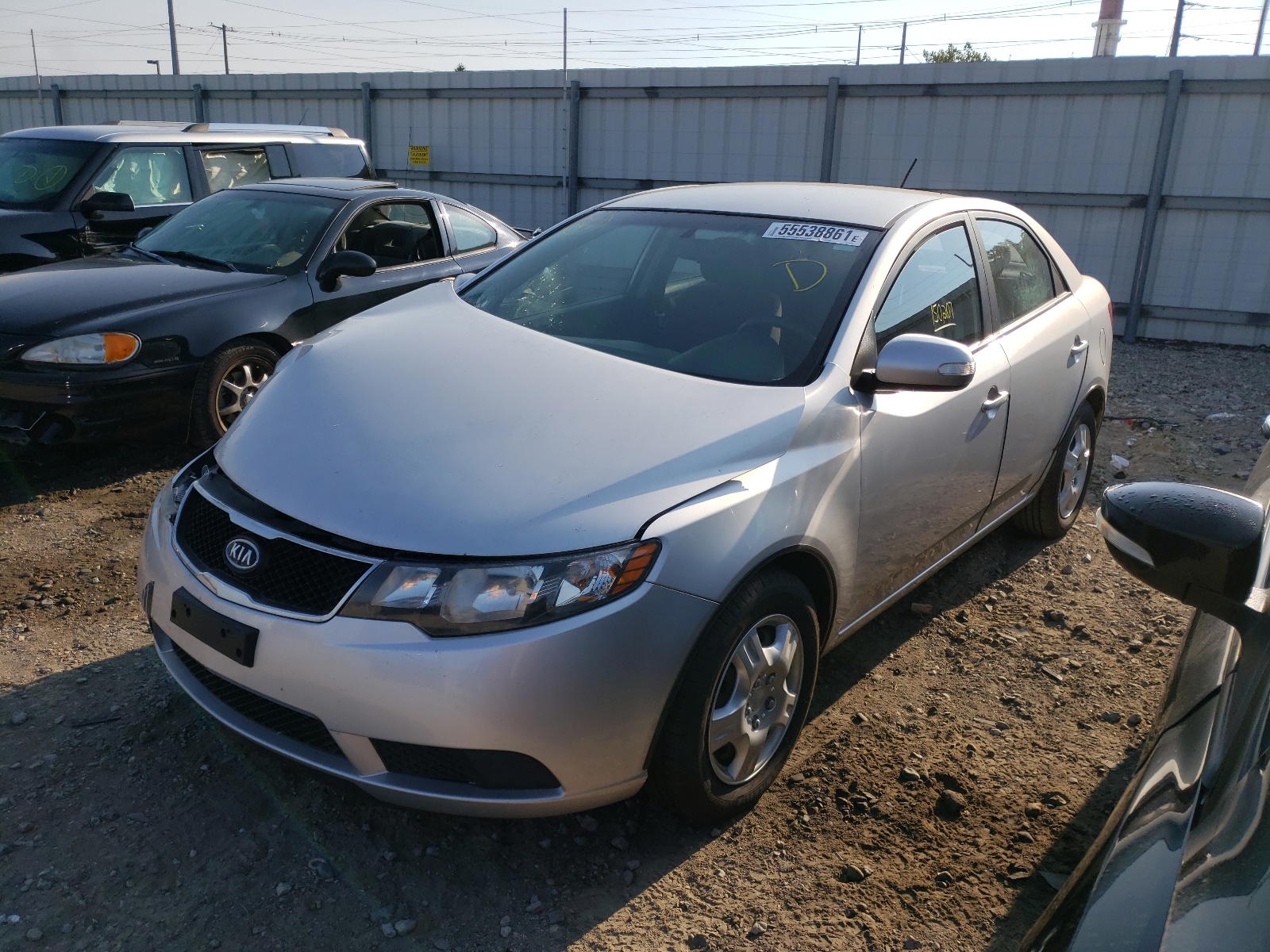 Photo 2 from auction – 2010 KIA FORTE EX with VIN KNAFU4A22A5052639