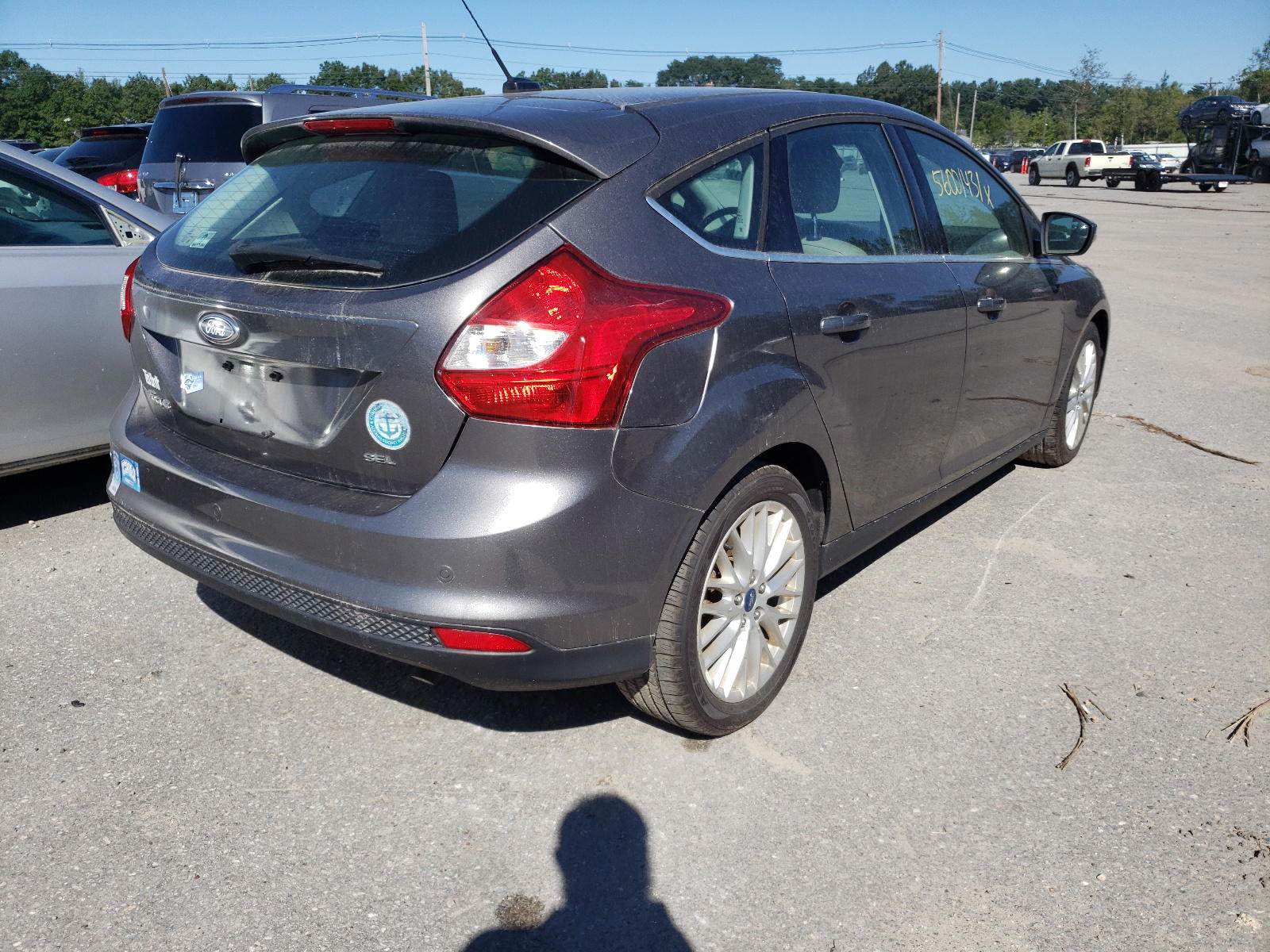 Photo 4 from auction – 2012 FORD FOCUS SEL with VIN 1FAHP3M24CL220195