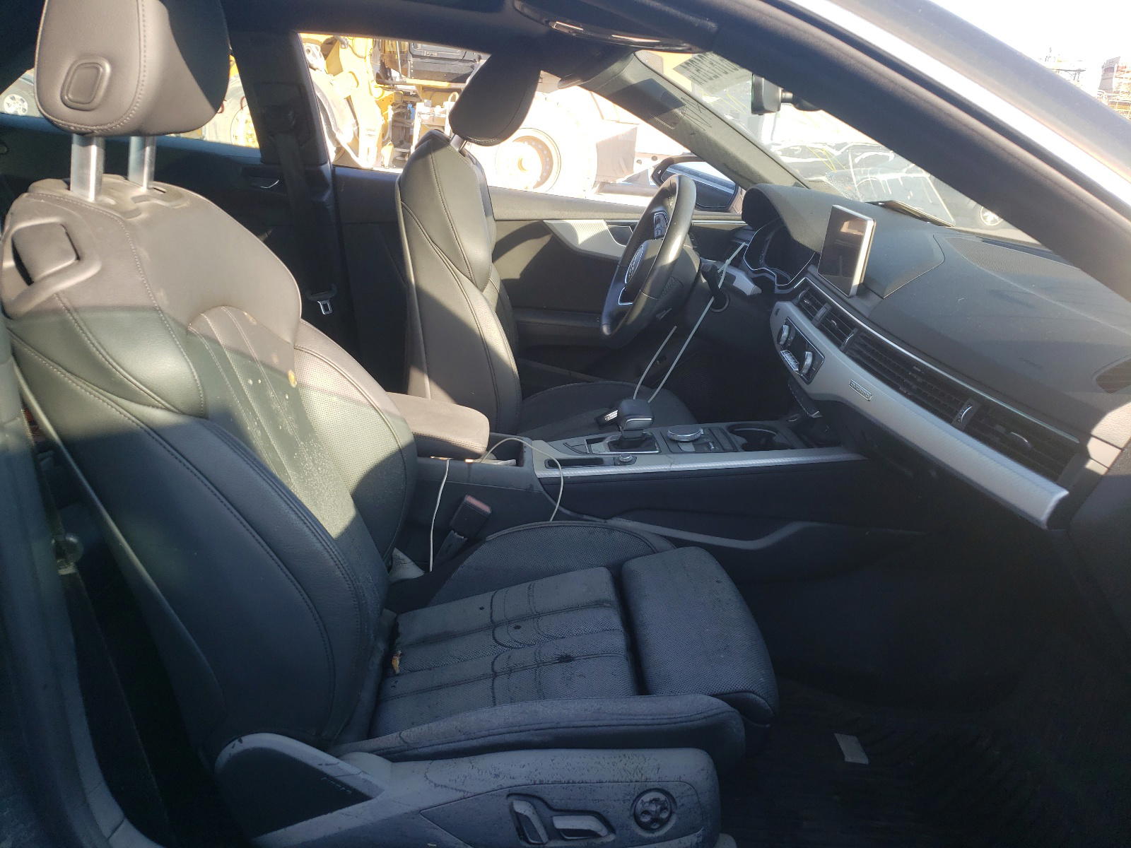 Photo 5 from auction – 2019 AUDI A5 PREMIUM with VIN WAUTNAF52KA018324