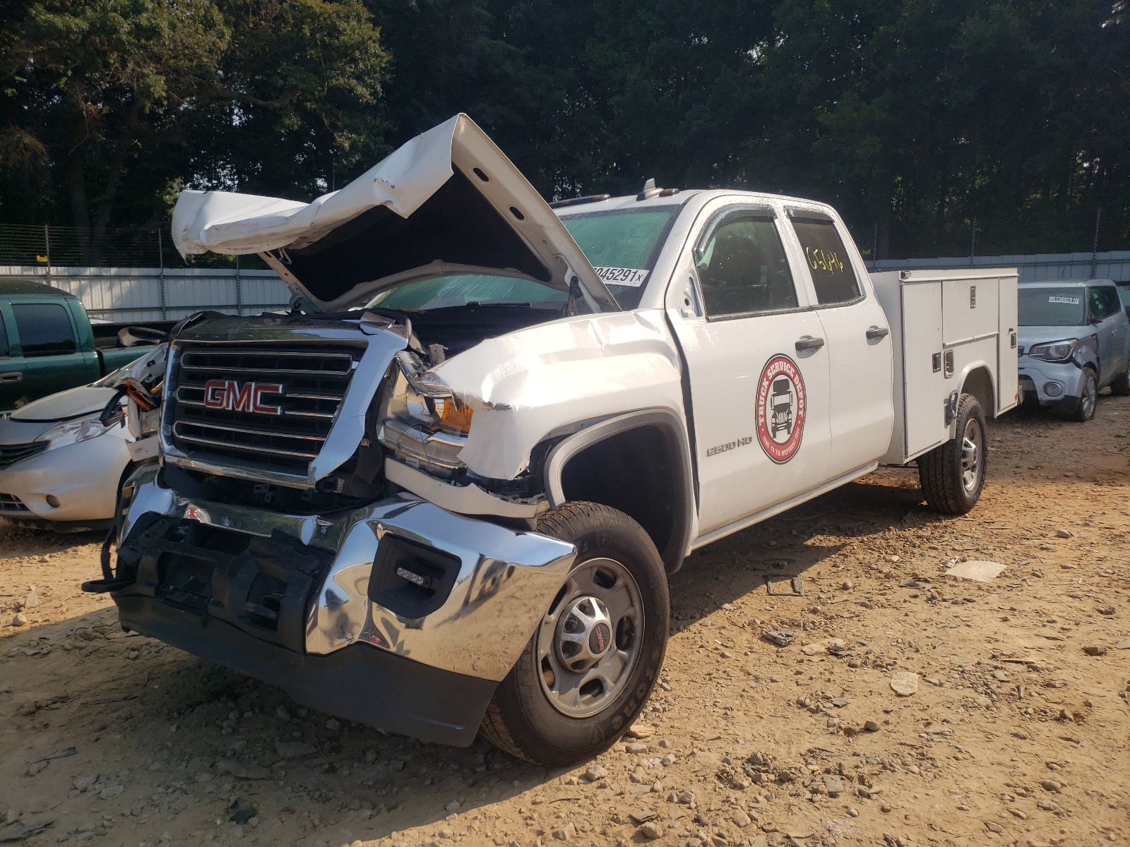 Photo 2 from auction – 2017 GMC SIERRA C25 with VIN 1GD21REGXHZ300079