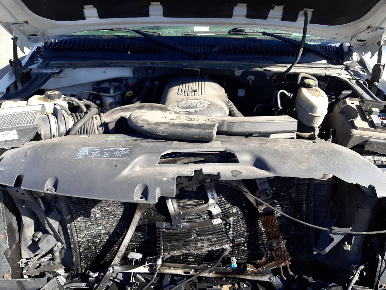 Photo 7 from auction – 2004 GMC YUKON with VIN 1GKEK13Z04J142532