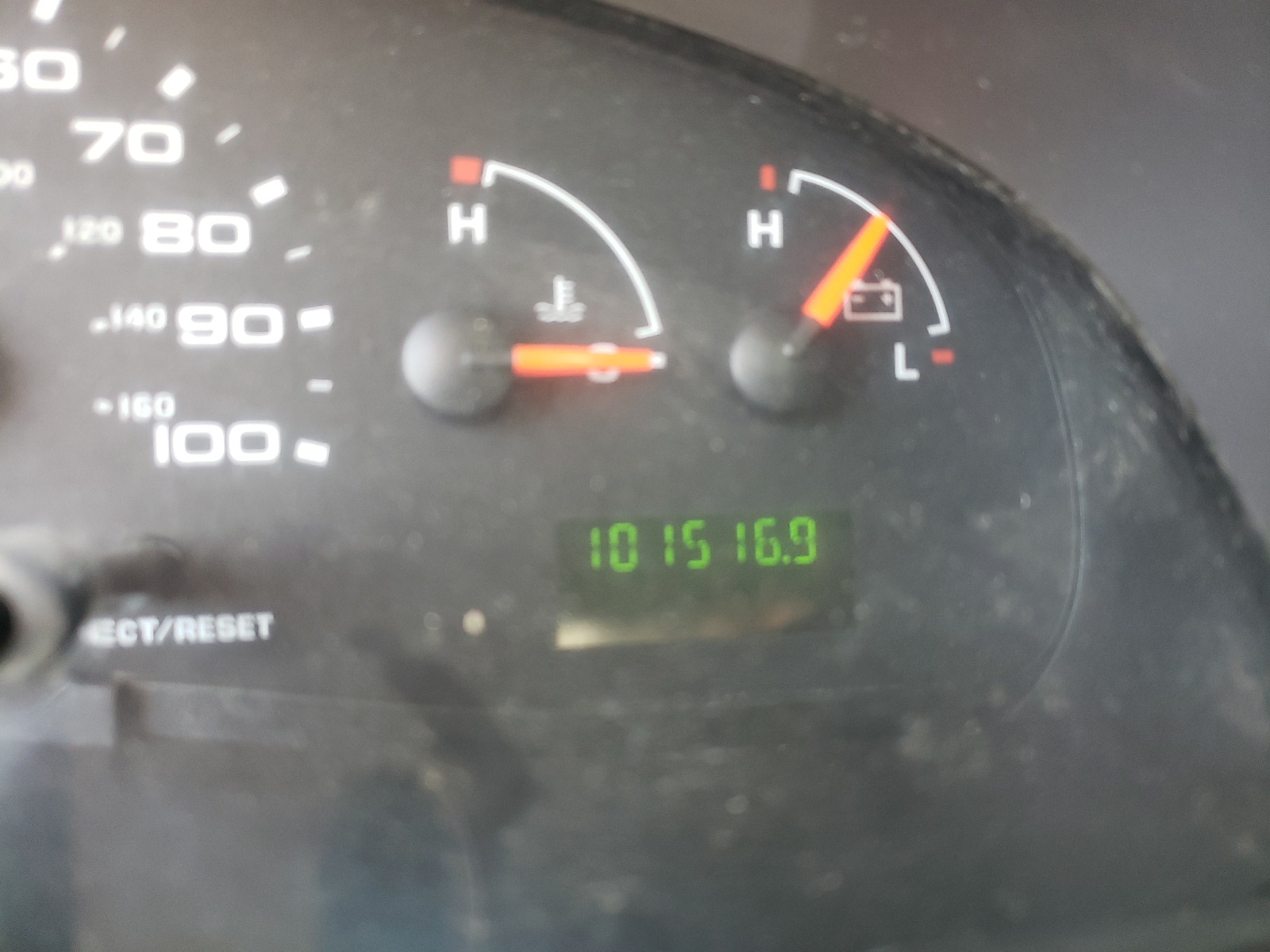 صورة رقم 8 من المزاد - 2004 FORD ECONOLINE مع VIN 1FBNE31L74HB06927