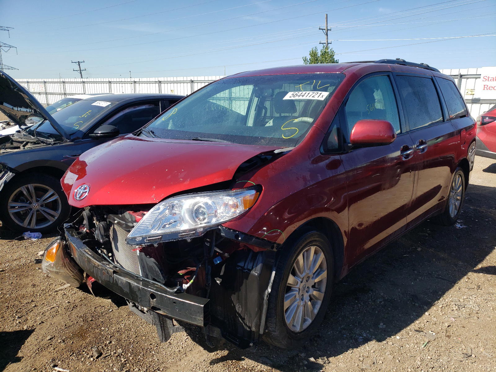 Photo 2 from auction – 2012 TOYOTA SIENNA XLE with VIN 5TDDK3DC0CS033034