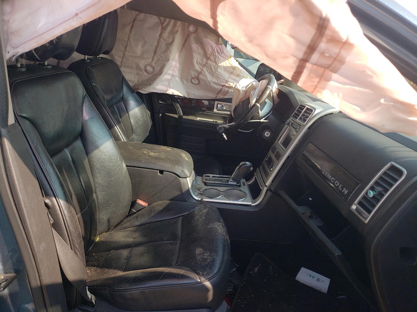 Photo 5 from auction – 2010 LINCOLN MKX with VIN 2LMDJ6JC3ABJ01365