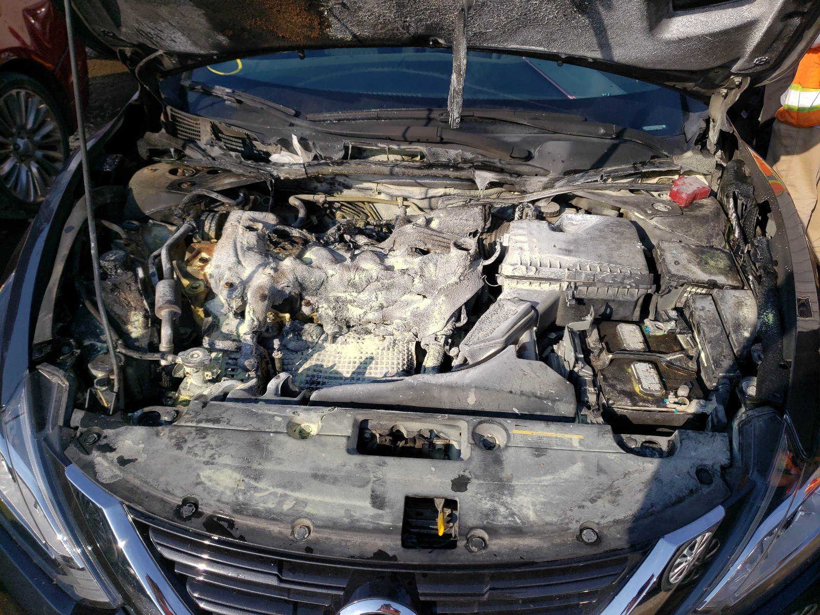 Photo 9 from auction – 2017 NISSAN ALTIMA 2.5 with VIN 1N4AL3AP0HC294394