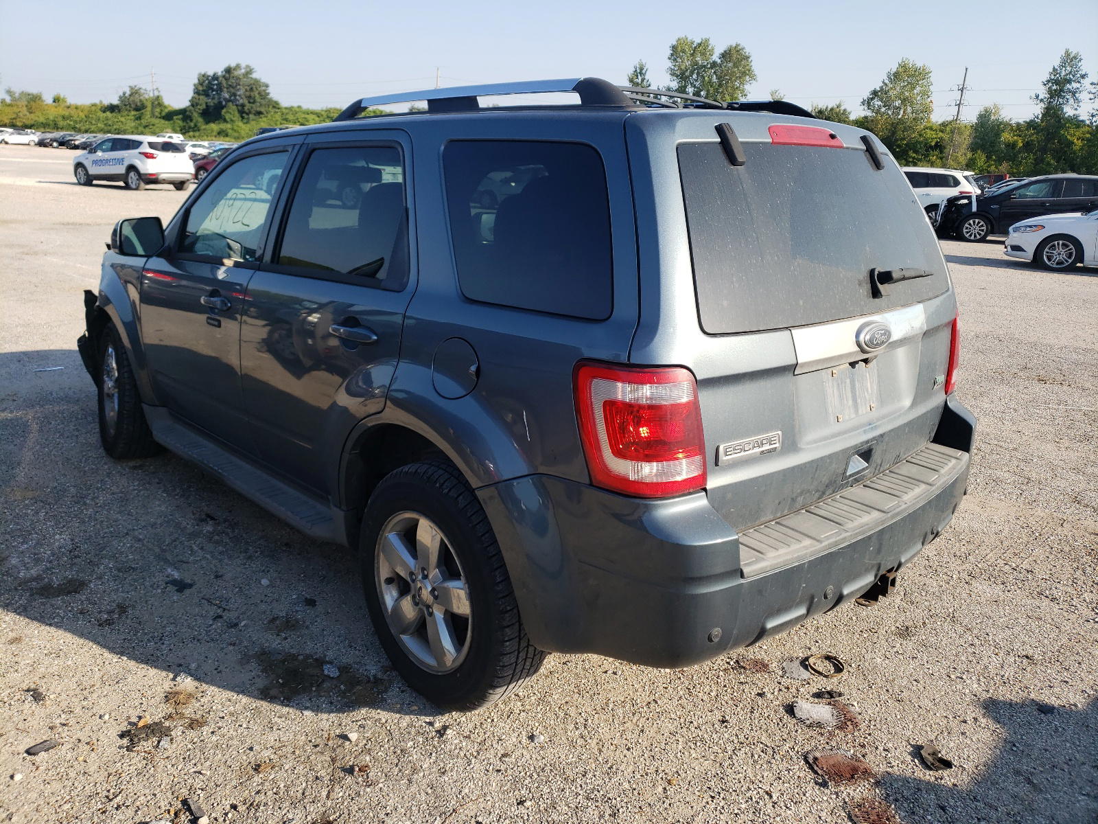 Photo 3 from auction – 2010 FORD ESCAPE LIM with VIN 1FMCU9EG2AKA00238