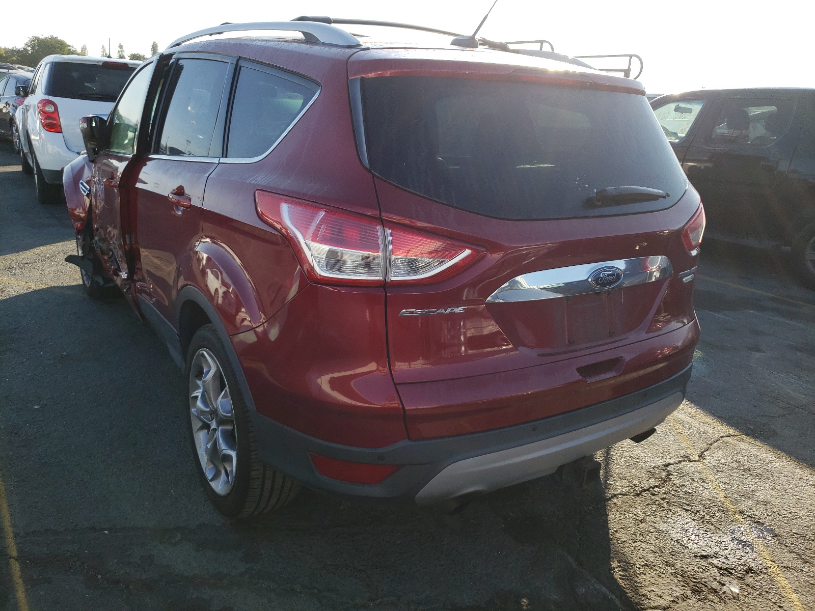 صورة رقم 3 من المزاد - 2015 FORD ESCAPE TIT مع VIN 1FMCU9J90FUA63146