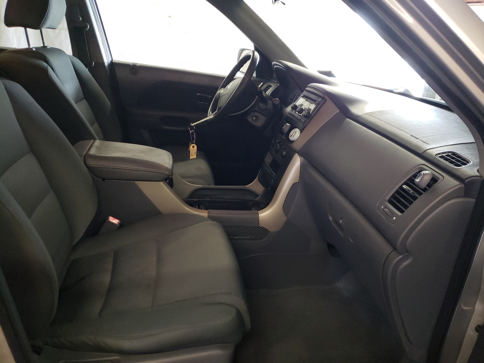 Photo 5 from auction – 2008 HONDA PILOT VP with VIN 5FNYF182X8B040564