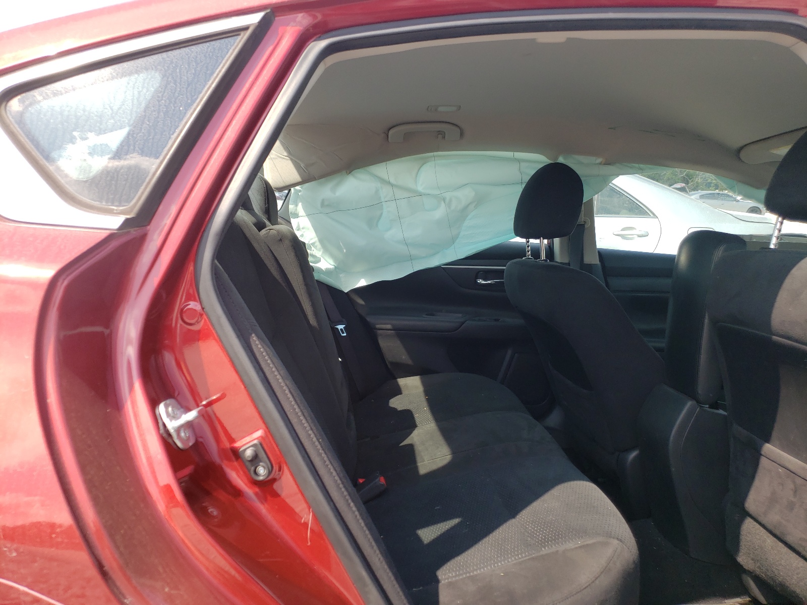 Photo 6 from auction – 2015 NISSAN ALTIMA 2.5 with VIN 1N4AL3AP2FC438492