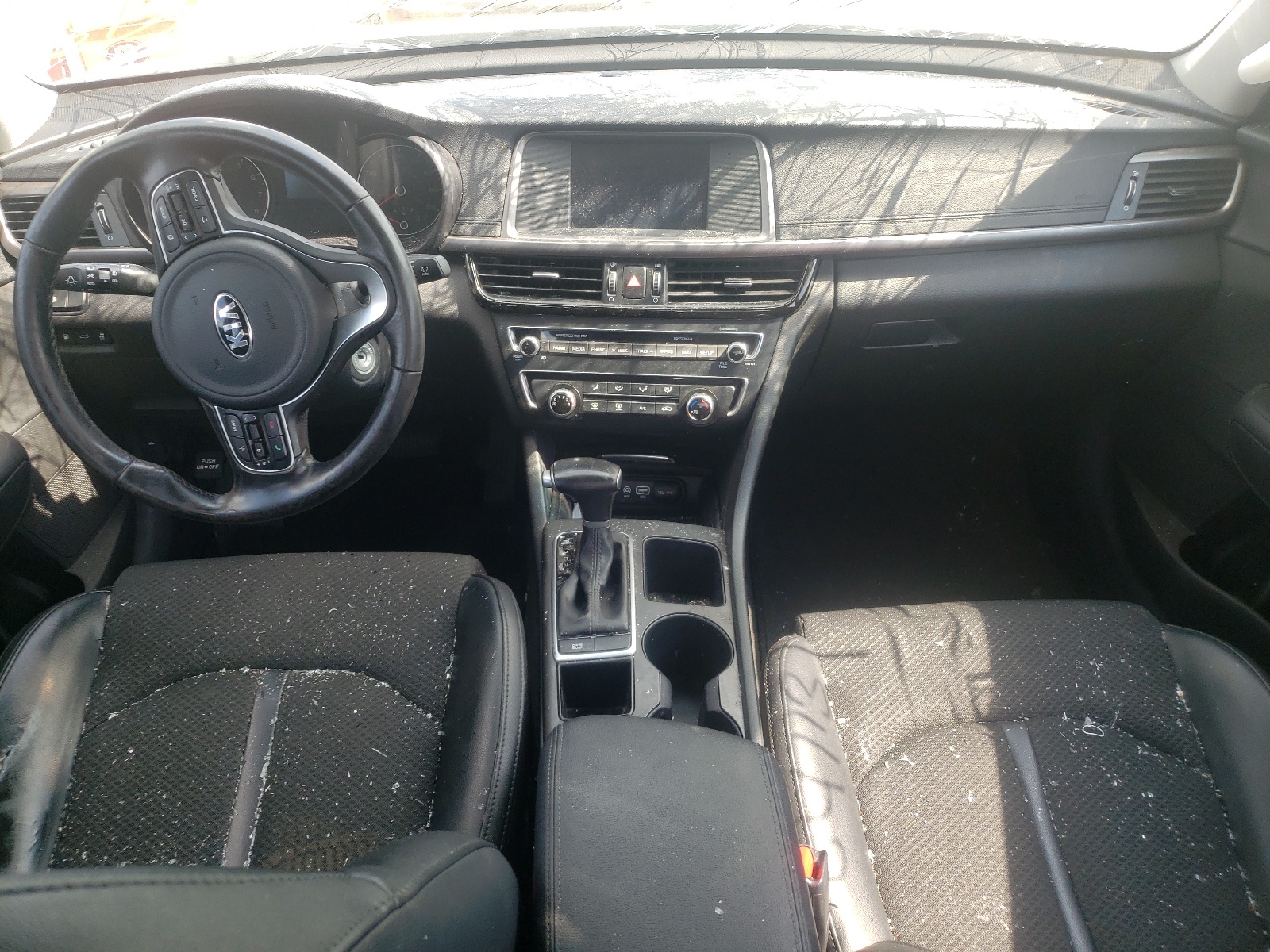 Photo 9 from auction – 2018 KIA OPTIMA LX with VIN 5XXGT4L34JG224519