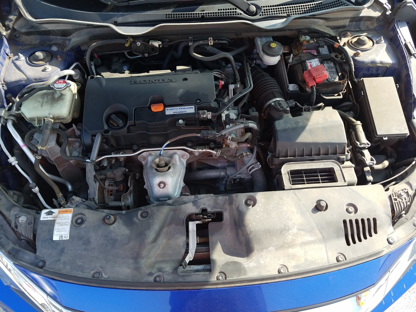Photo 7 from auction – 2017 HONDA CIVIC LX with VIN 2HGFC4B01HH305747