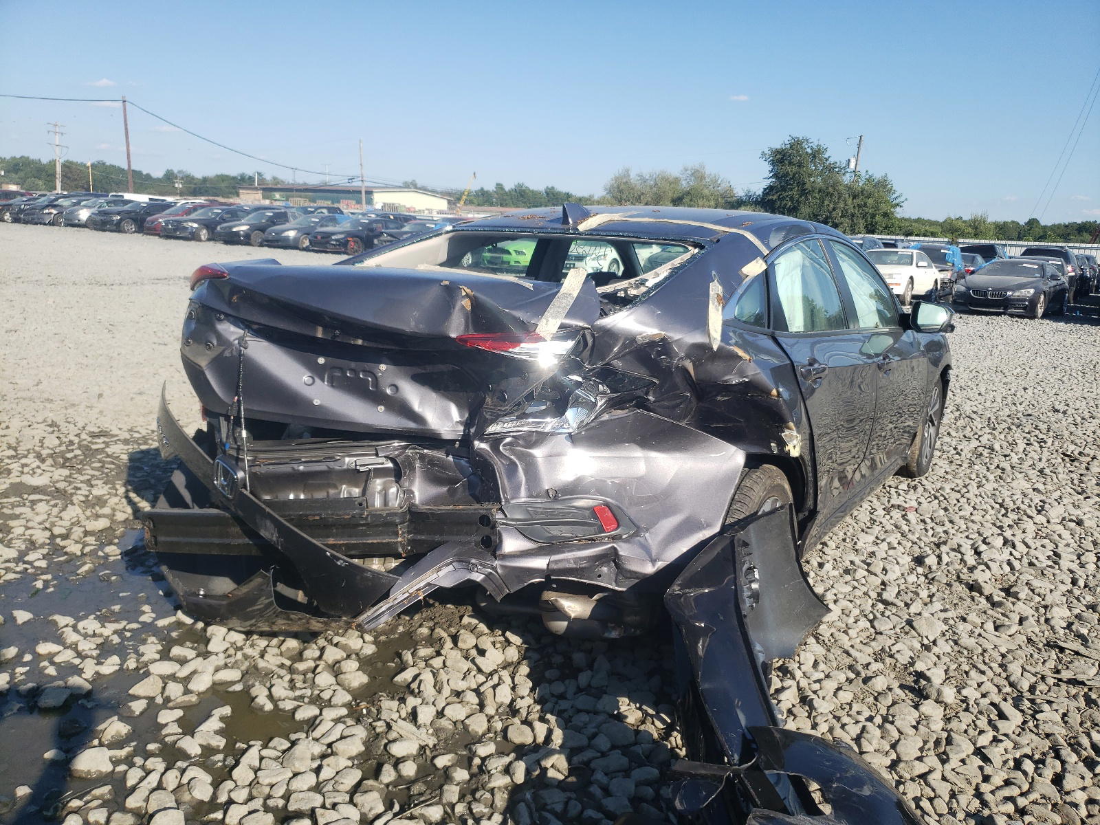 Photo 4 from auction – 2017 HONDA CIVIC EX with VIN 2HGFC2F74HH550277