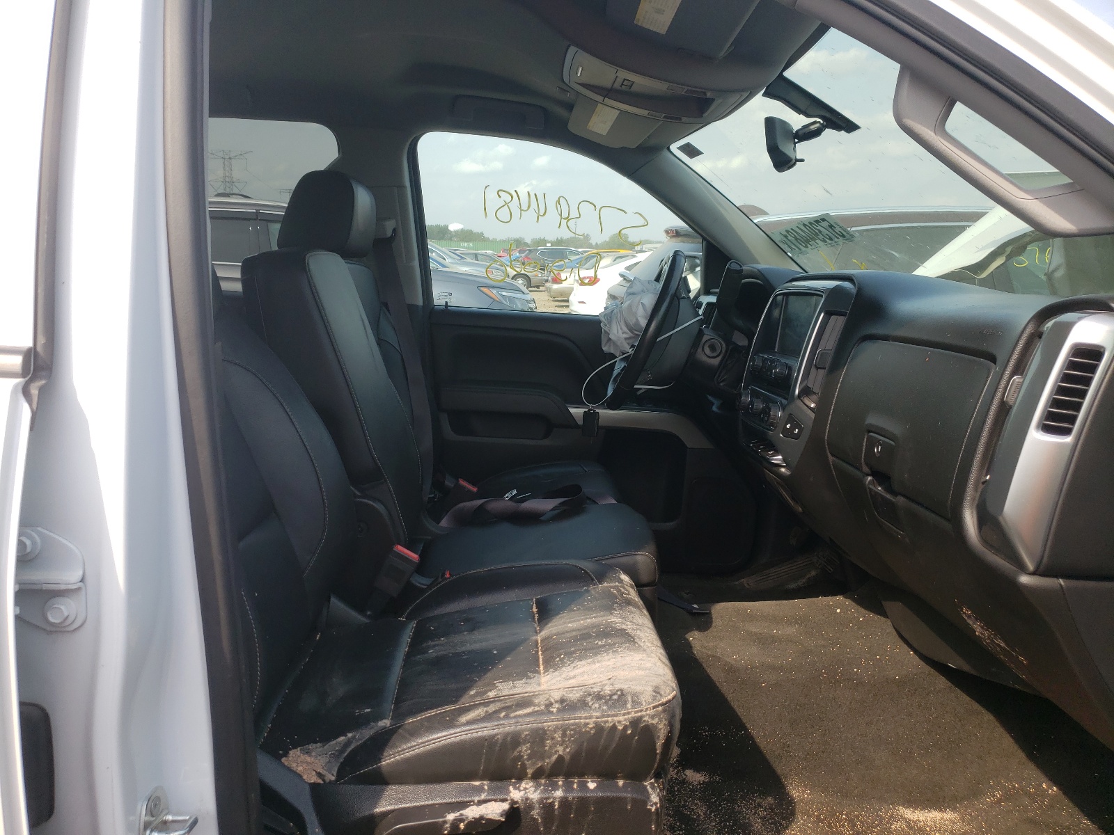 Photo 5 from auction – 2017 CHEVROLET SILVERADO with VIN 3GCUKREC3HG460151