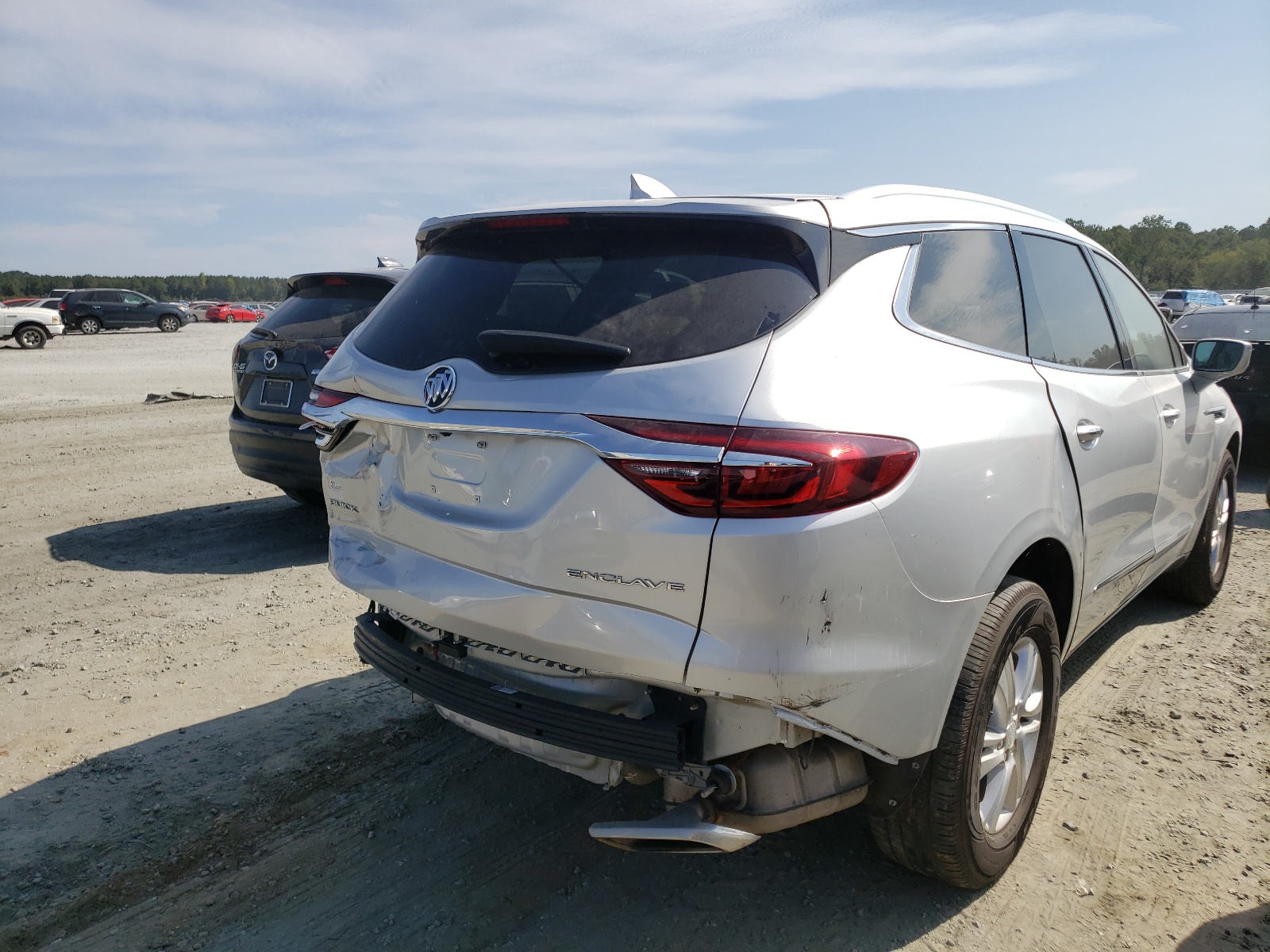 Photo 4 from auction – 2018 BUICK ENCLAVE ES with VIN 5GAERBKW3JJ146575