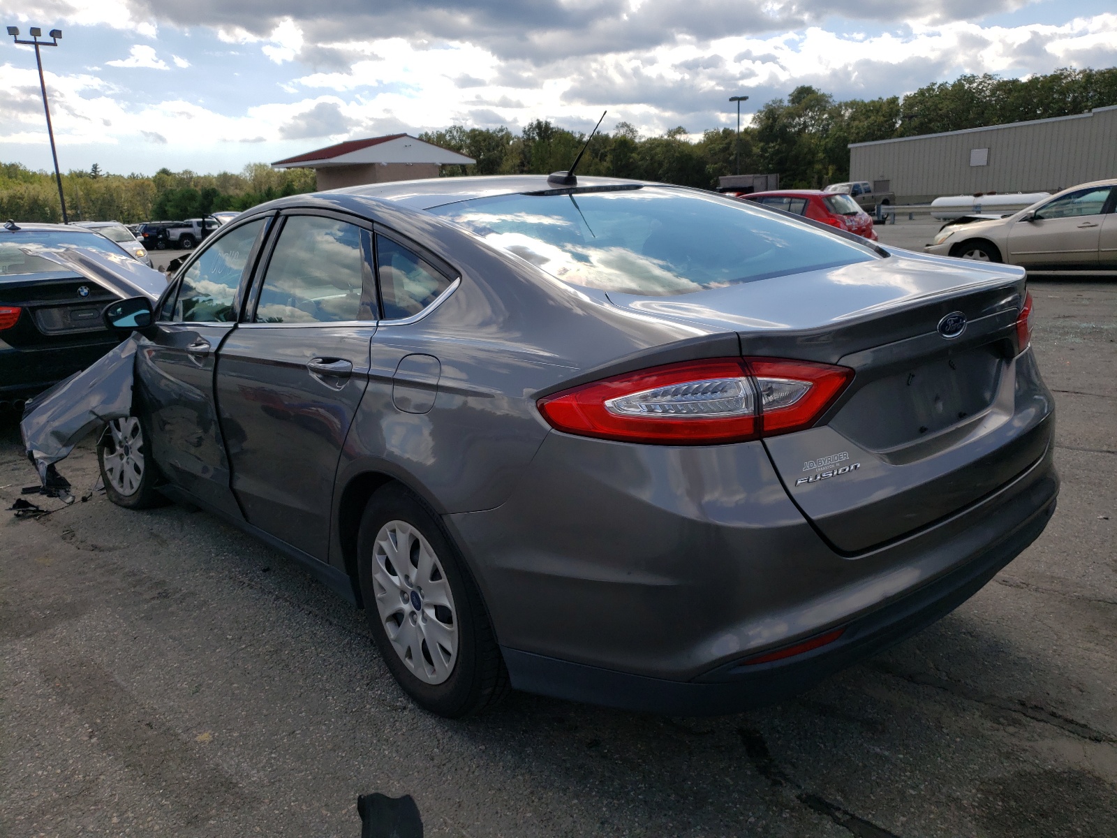 Photo 3 from auction – 2013 FORD FUSION S with VIN 3FA6P0G78DR129186