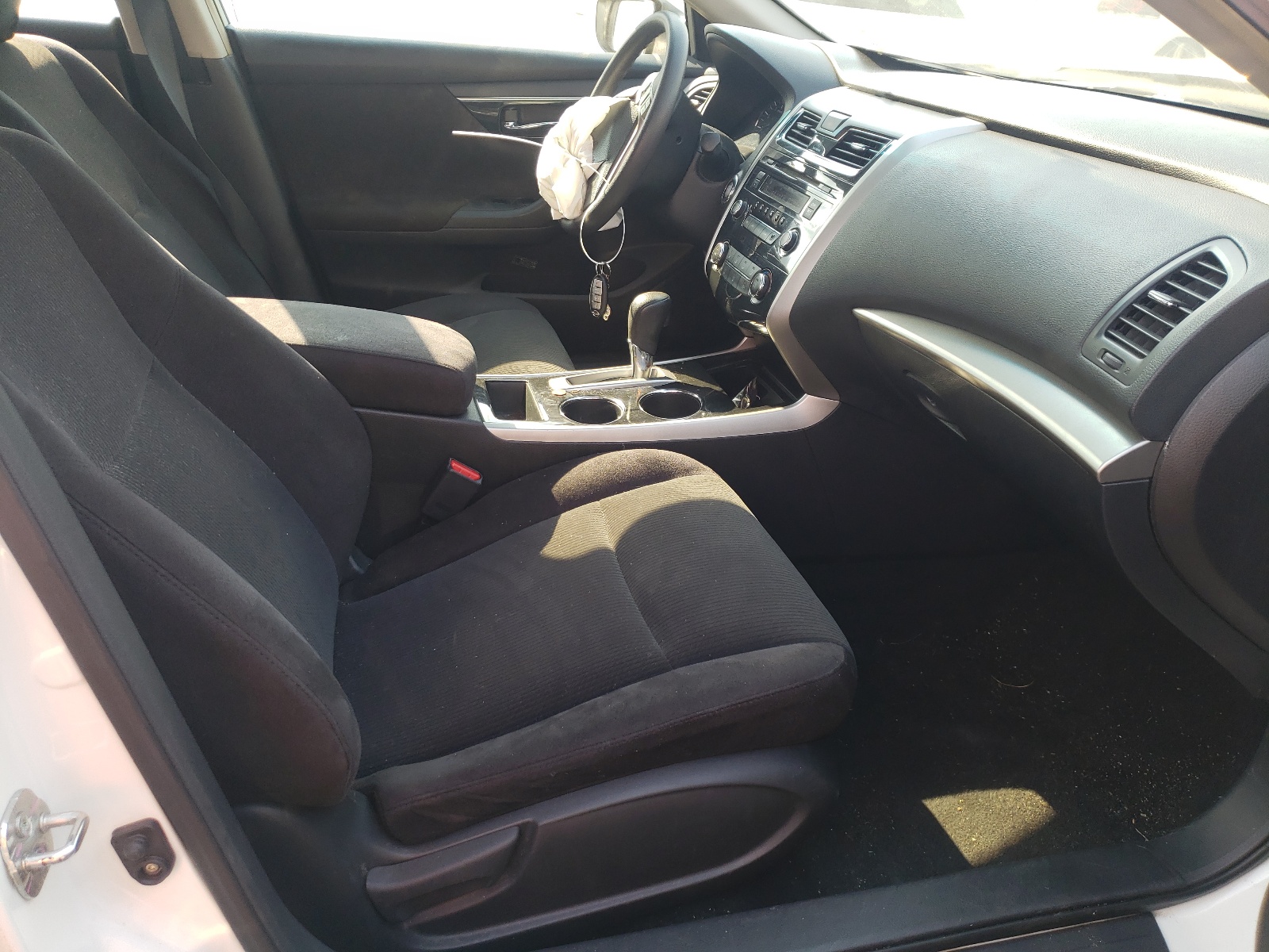 Photo 5 from auction – 2013 NISSAN ALTIMA 2.5 with VIN 1N4AL3AP0DN586903