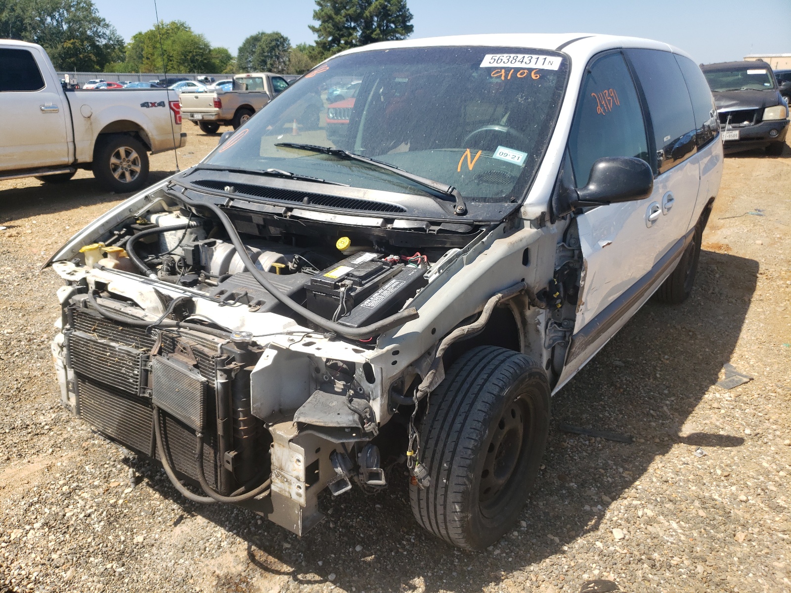 Photo 9 from auction – 1999 DODGE GRAND CARA with VIN 2B4GP44G6XR239106