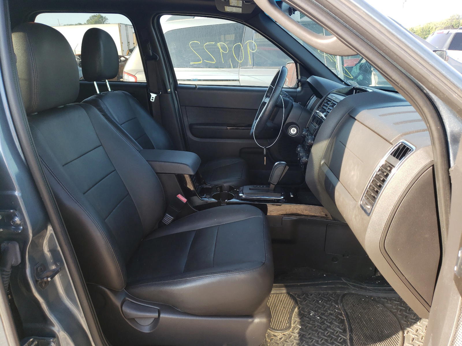 Photo 5 from auction – 2010 FORD ESCAPE LIM with VIN 1FMCU9EG2AKA00238