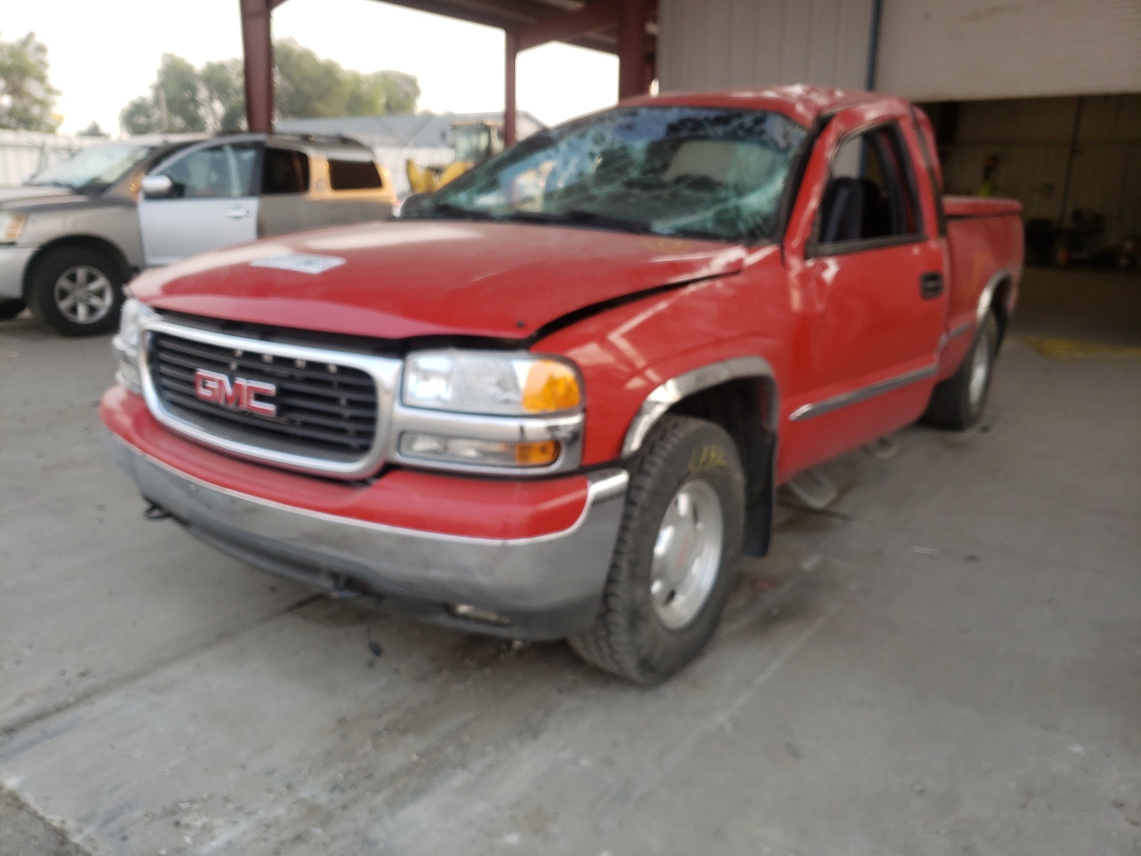 Photo 2 from auction – 2001 GMC NEW SIERRA with VIN 2GTEK19T611388702