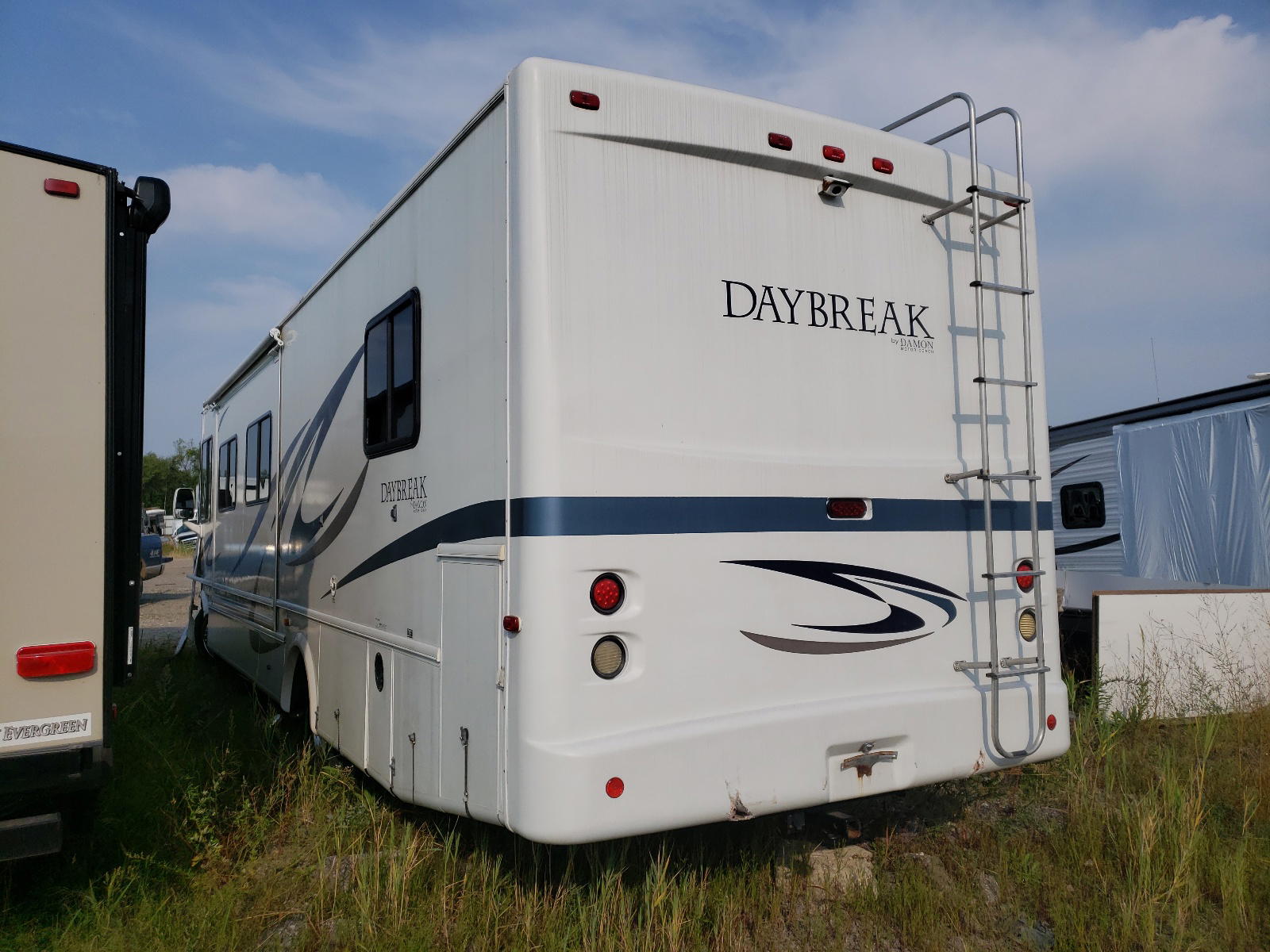 Photo 3 from auction – 2005 DAMO DAYBREAK with VIN 5B4LP57G543394646