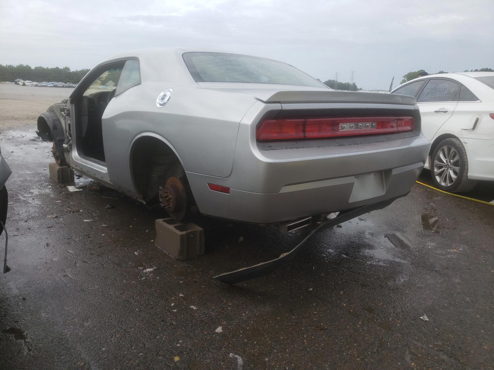 Photo 3 from auction – 2009 DODGE CHALLENGER with VIN 2B3LJ44V49H577082
