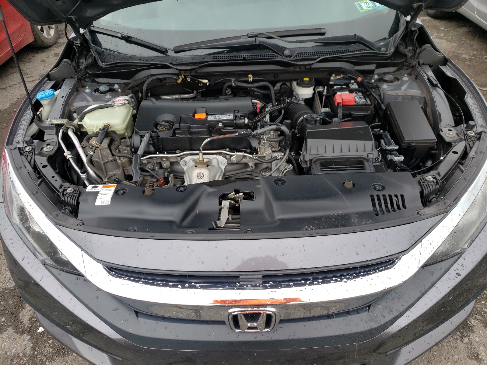 Photo 7 from auction – 2018 HONDA CIVIC LX with VIN 2HGFC2F58HH540012