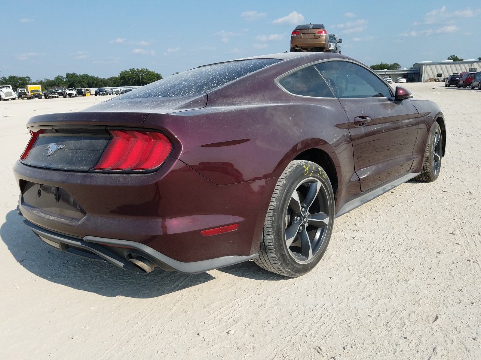 Photo 4 from auction – 2018 FORD MUSTANG with VIN 1FA6P8TH6J5175787