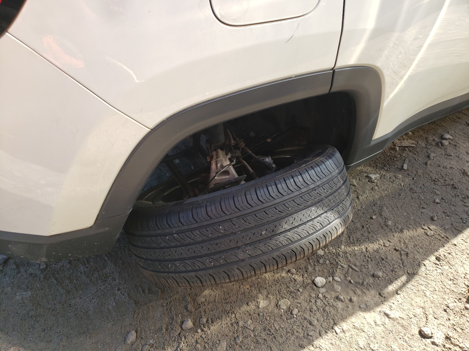 Zdjęcie 9 z aukcji – 2019 JEEP COMPASS LI z VIN 3C4NJDCB7KT639375