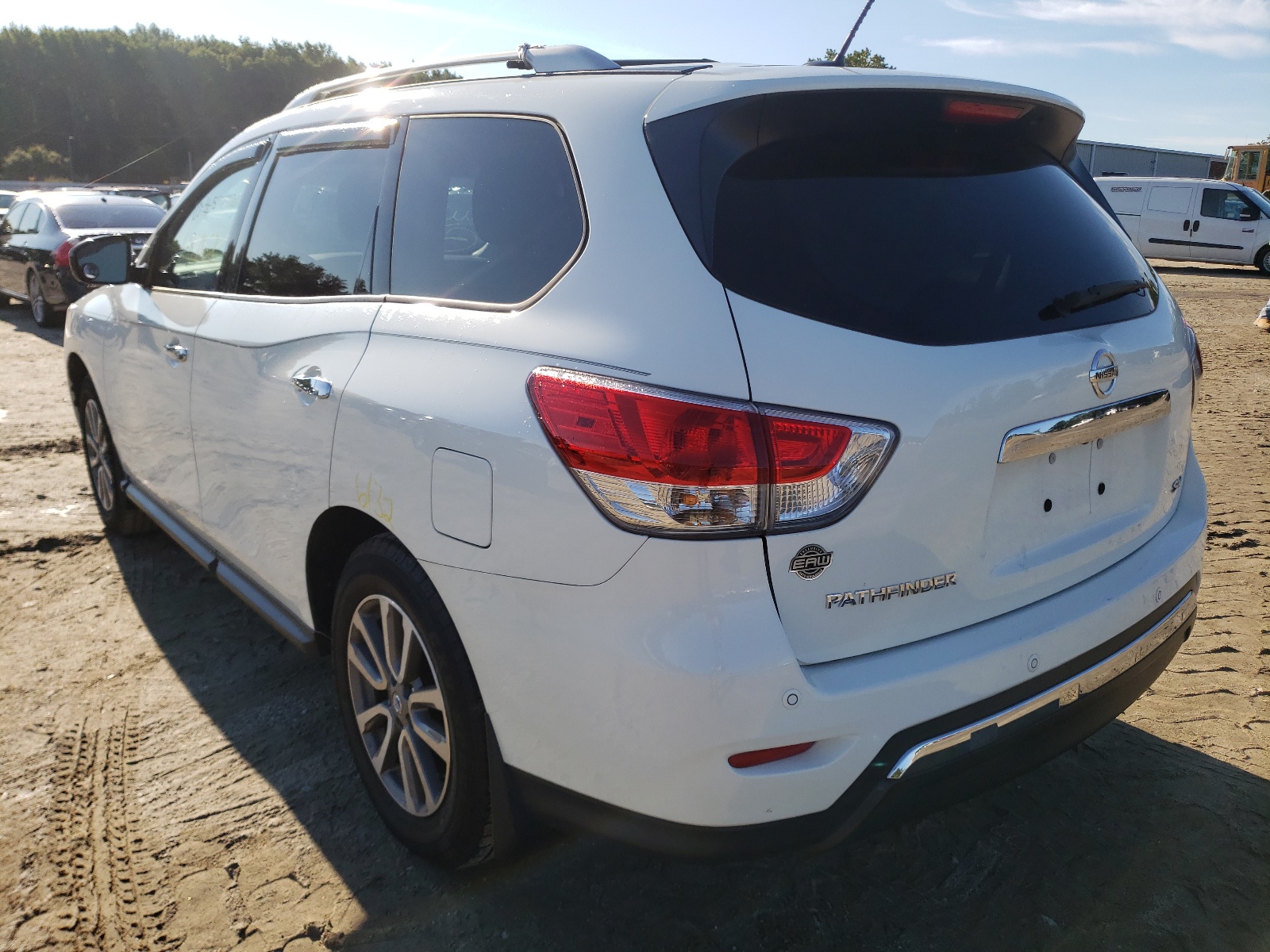 Zdjęcie 3 z aukcji – 2015 NISSAN PATHFINDER z VIN 5N1AR2MN5FC652742