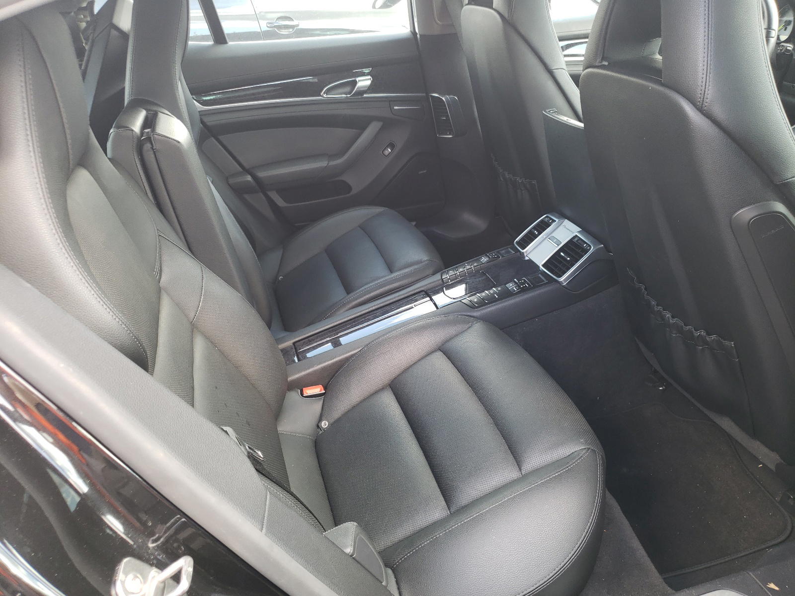 Photo 6 from auction – 2014 PORSCHE PANAMERA S with VIN WP0AD2A72EL044782