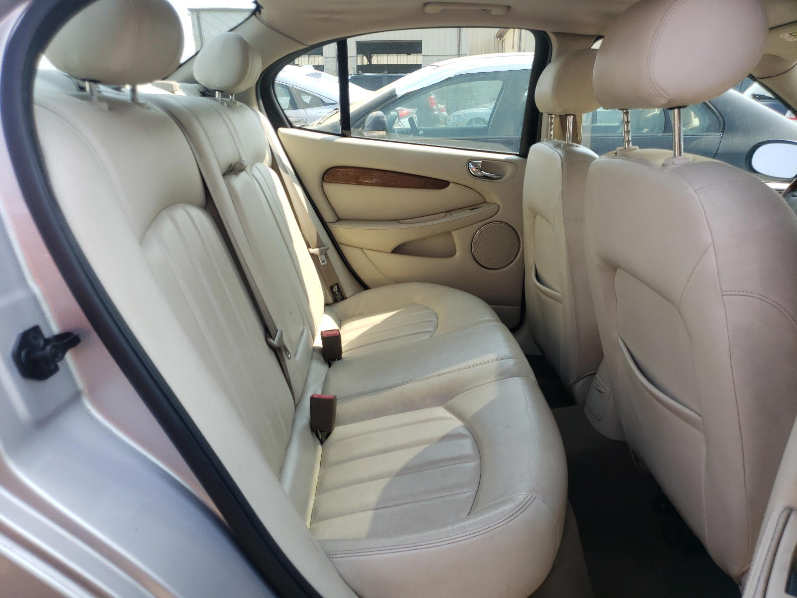 Photo 6 from auction – 2003 JAGUAR X-TYPE 2.5 with VIN SAJEA51D73XD36617