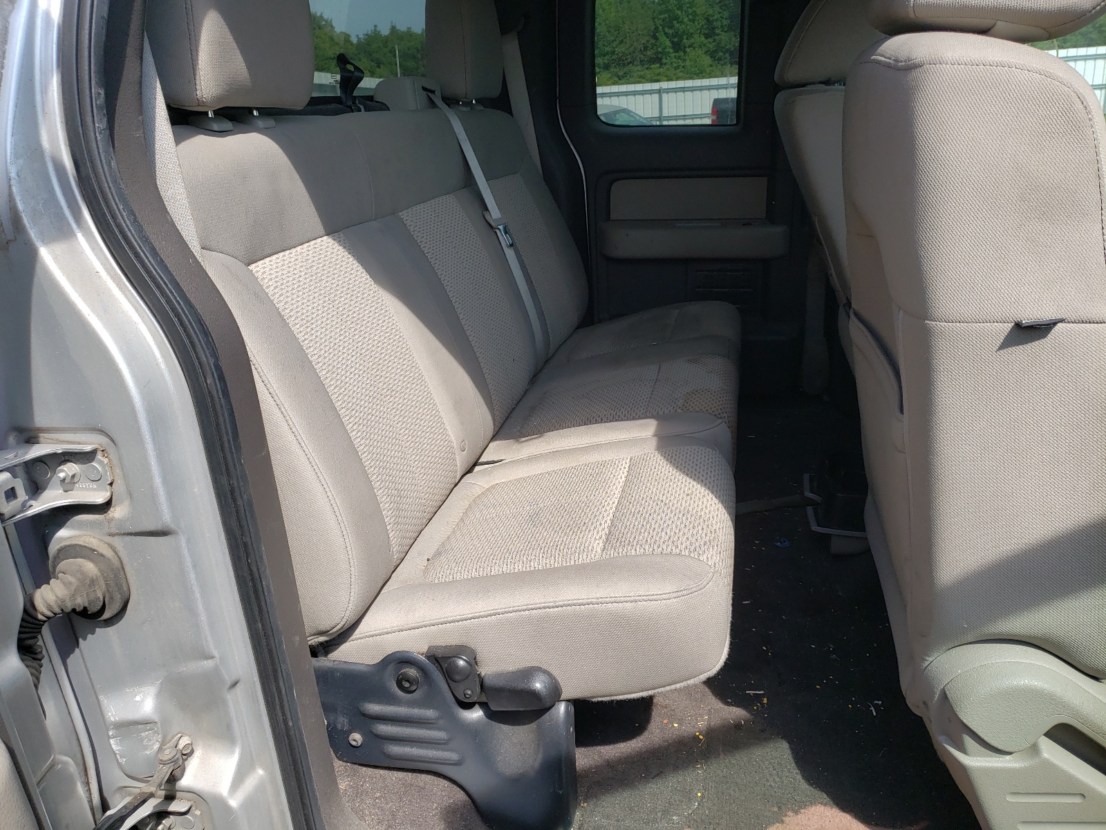 Photo 6 from auction – 2010 FORD F150 SUPER with VIN 1FTEX1C85AFA76658