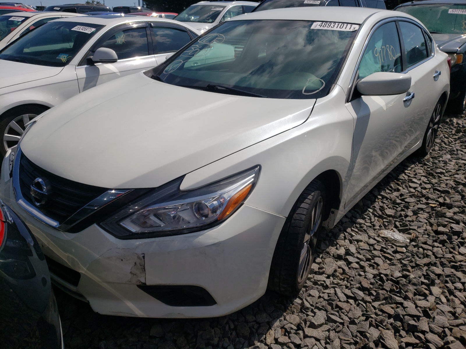 Photo 2 from auction – 2017 NISSAN ALTIMA 2.5 with VIN 1N4AL3AP3HC185718