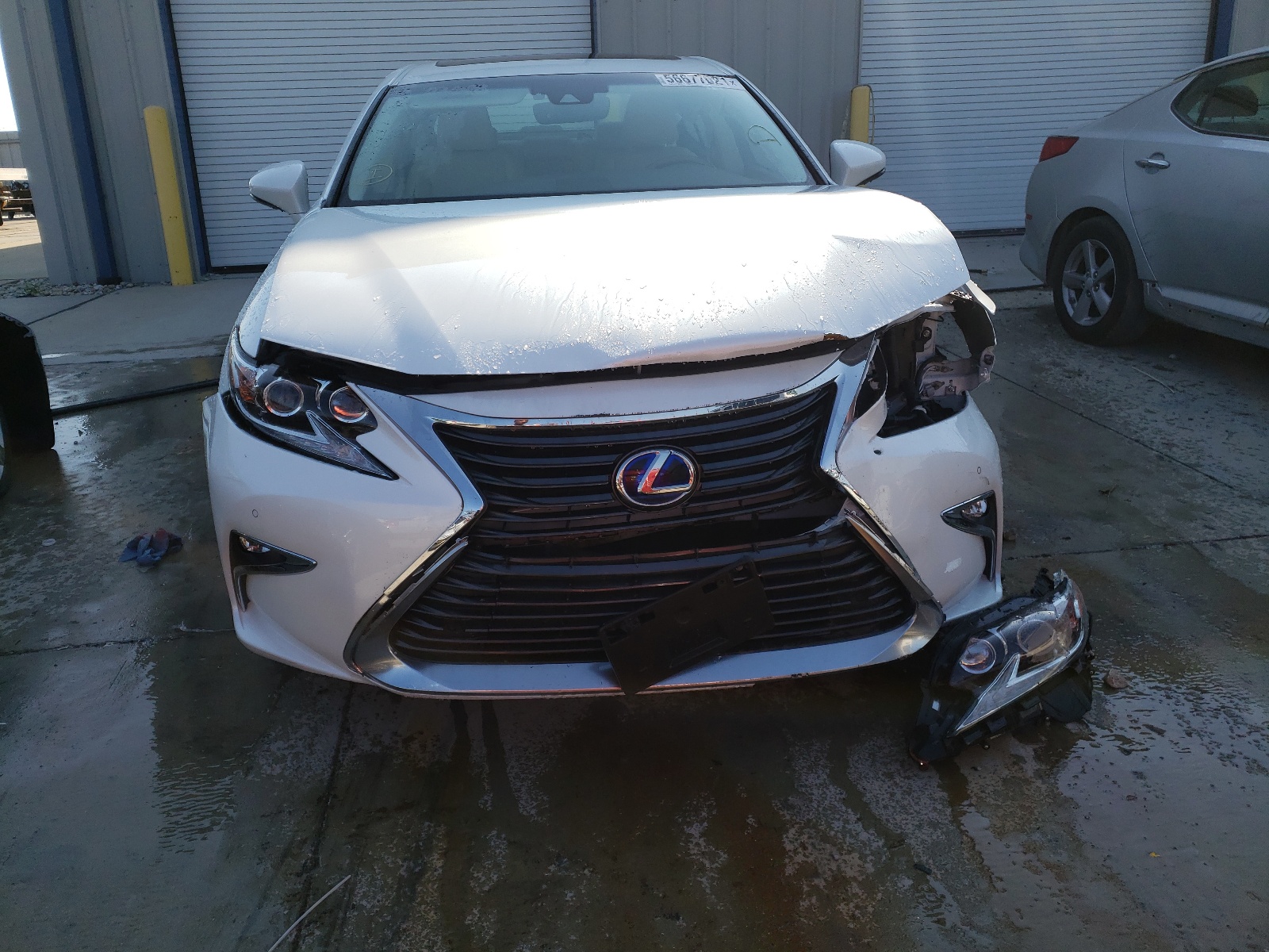 Zdjęcie 9 z aukcji – 2018 LEXUS ES 300H z VIN JTHBW1GG8J2169722