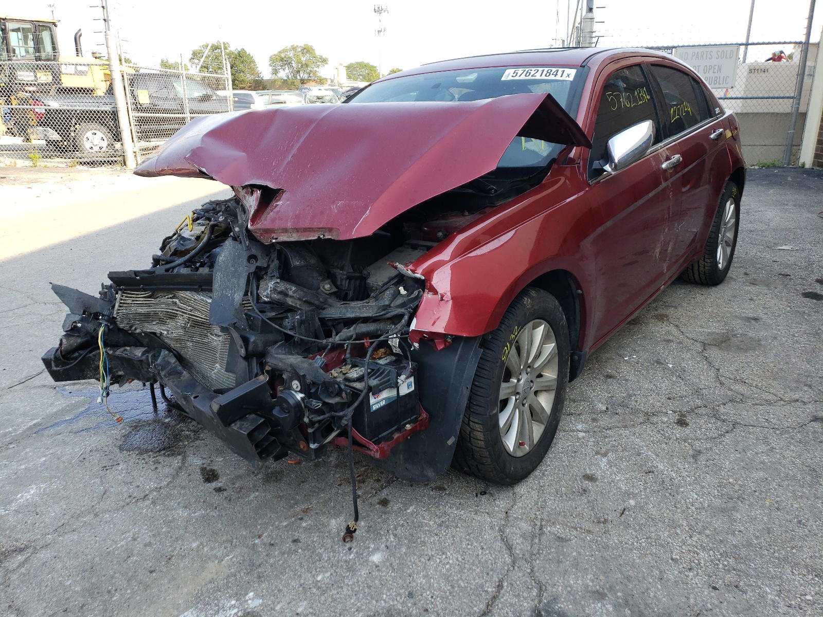 Photo 2 from auction – 2013 CHRYSLER 200 LIMITE with VIN 1C3CCBCG7DN507712