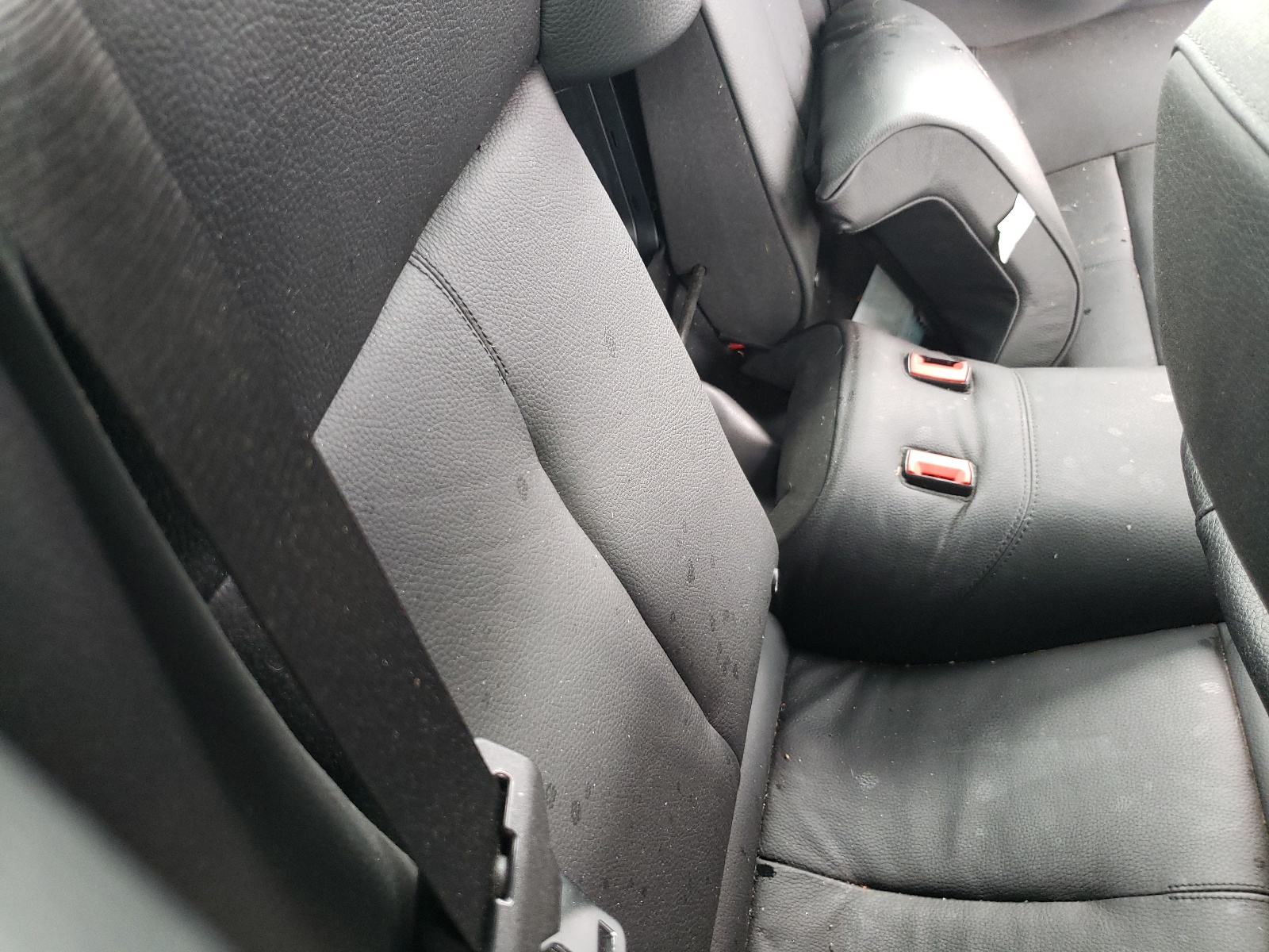 Zdjęcie 6 z aukcji – 2010 BMW 650 I z VIN WBAEA5C5XACV93645