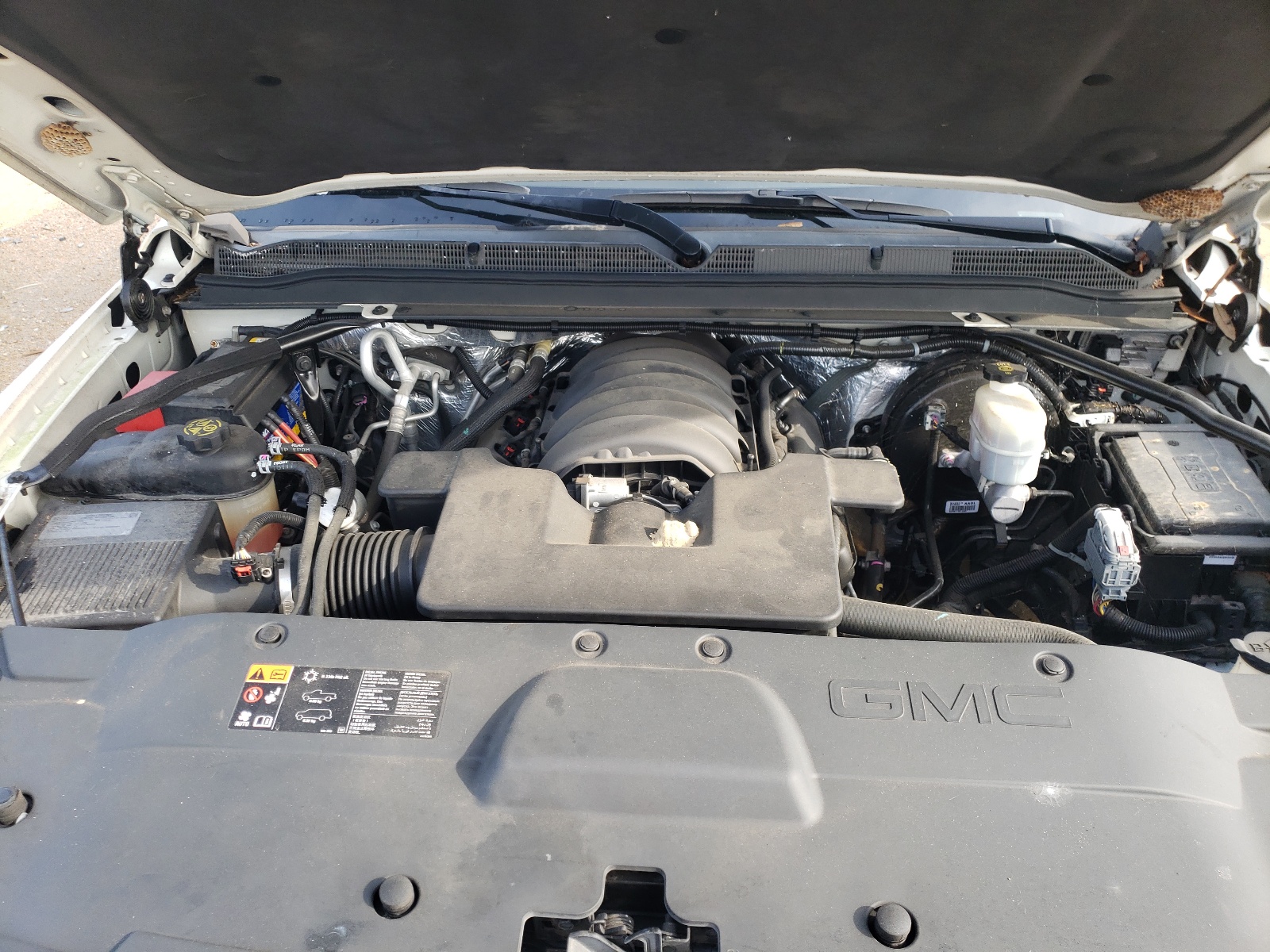 Photo 7 from auction – 2015 GMC YUKON DENA with VIN 1GKS1CKJ8FR506973