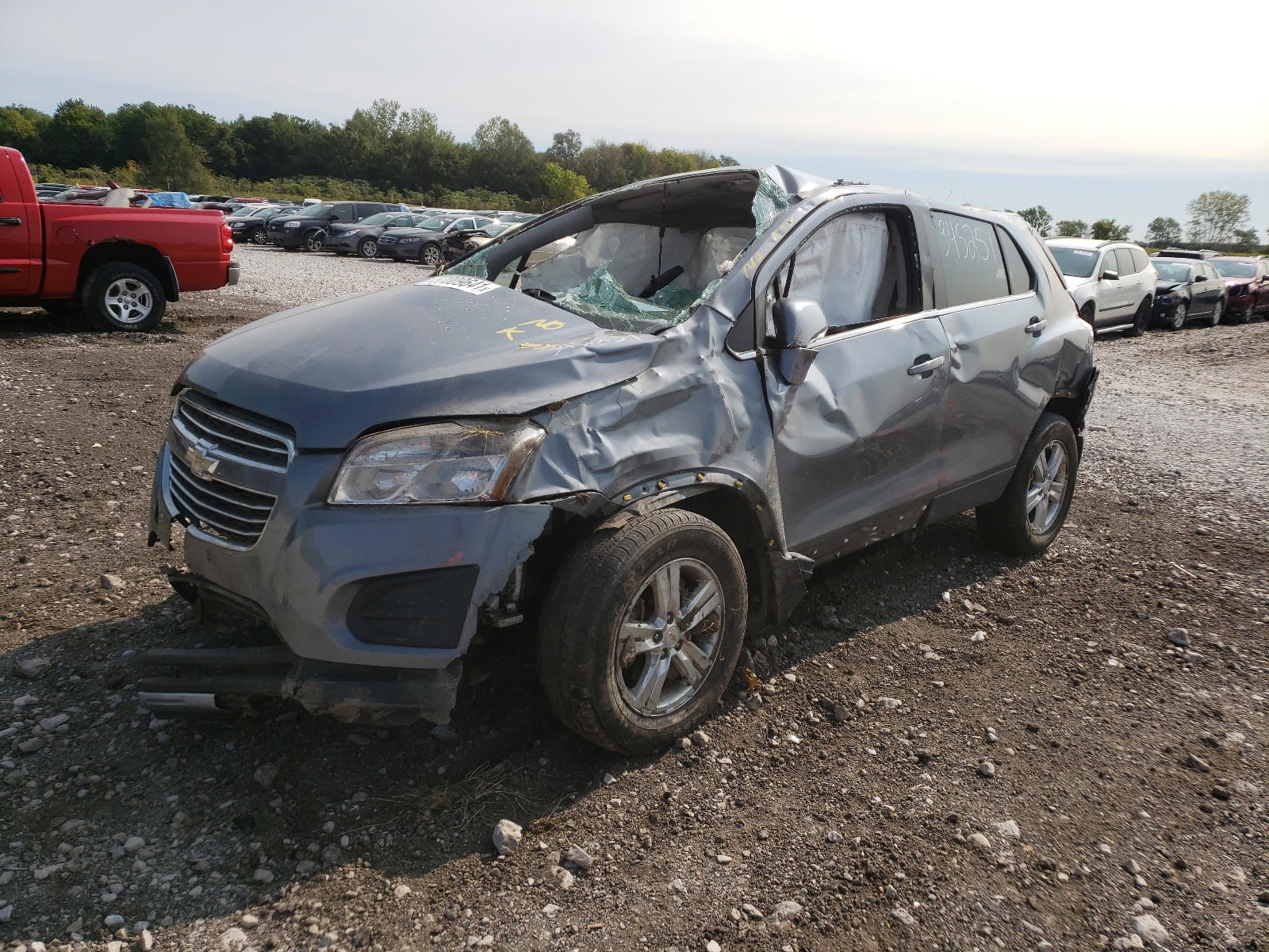 Photo 2 from auction – 2015 CHEVROLET TRAX 1LT with VIN KL7CJRSB6FB176901