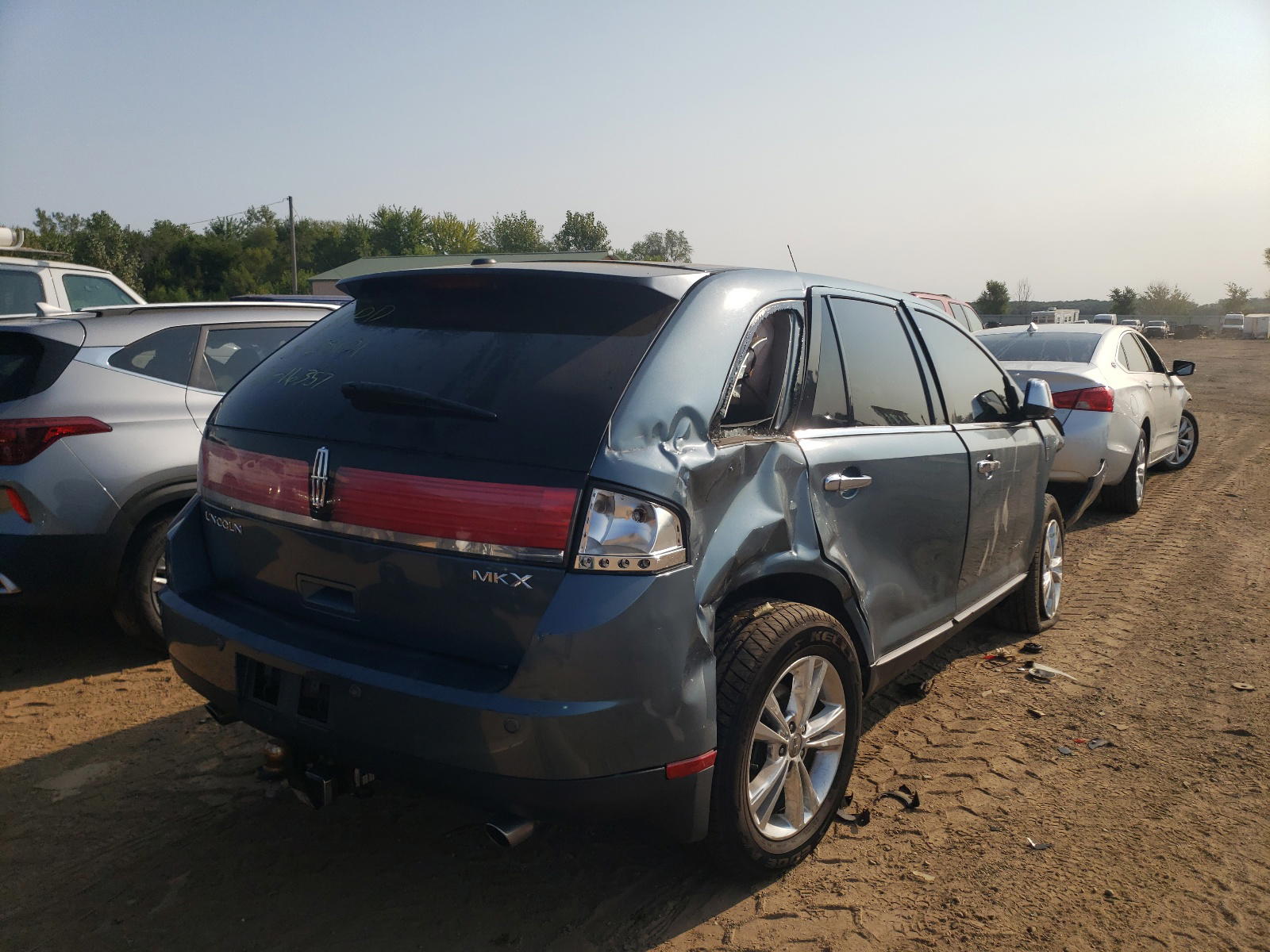 Photo 4 from auction – 2010 LINCOLN MKX with VIN 2LMDJ6JC3ABJ01365