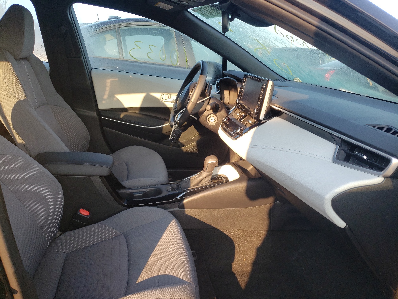 Photo 5 from auction – 2021 TOYOTA COROLLA SE with VIN 5YFS4MCEXMP063288