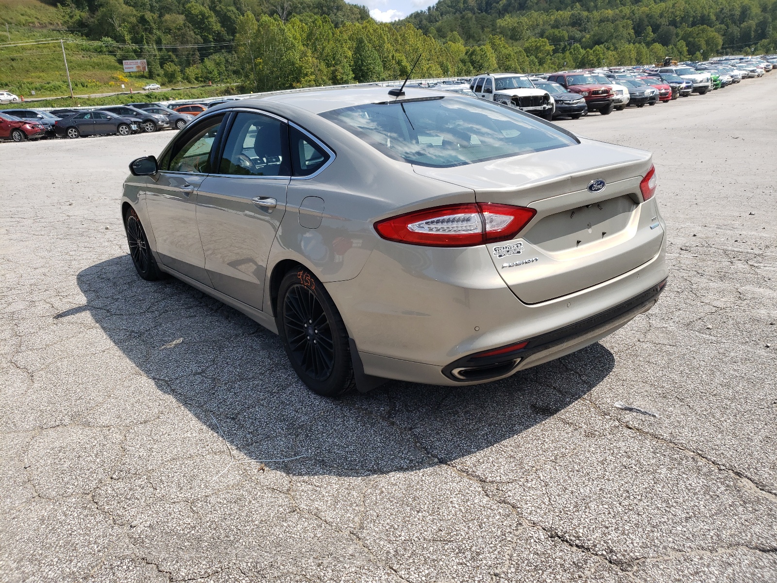 Photo 3 from auction – 2015 FORD FUSION SE with VIN 3FA6P0H95FR111179